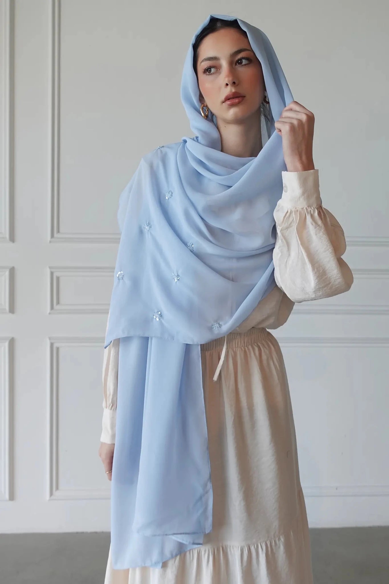 RZ1034 CELESTE PETALS SCARF - FOULARD - MIRA Y MANO