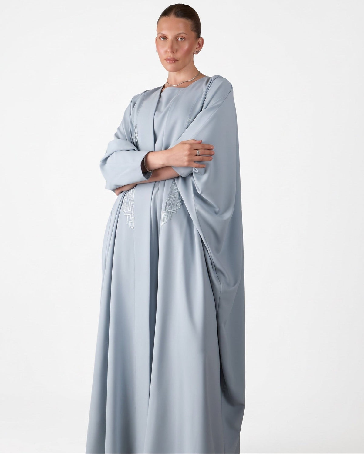 FC 805 – Powder Blue Crepe Abaya Set - FOUZ COUTURE - MIRA Y MANO