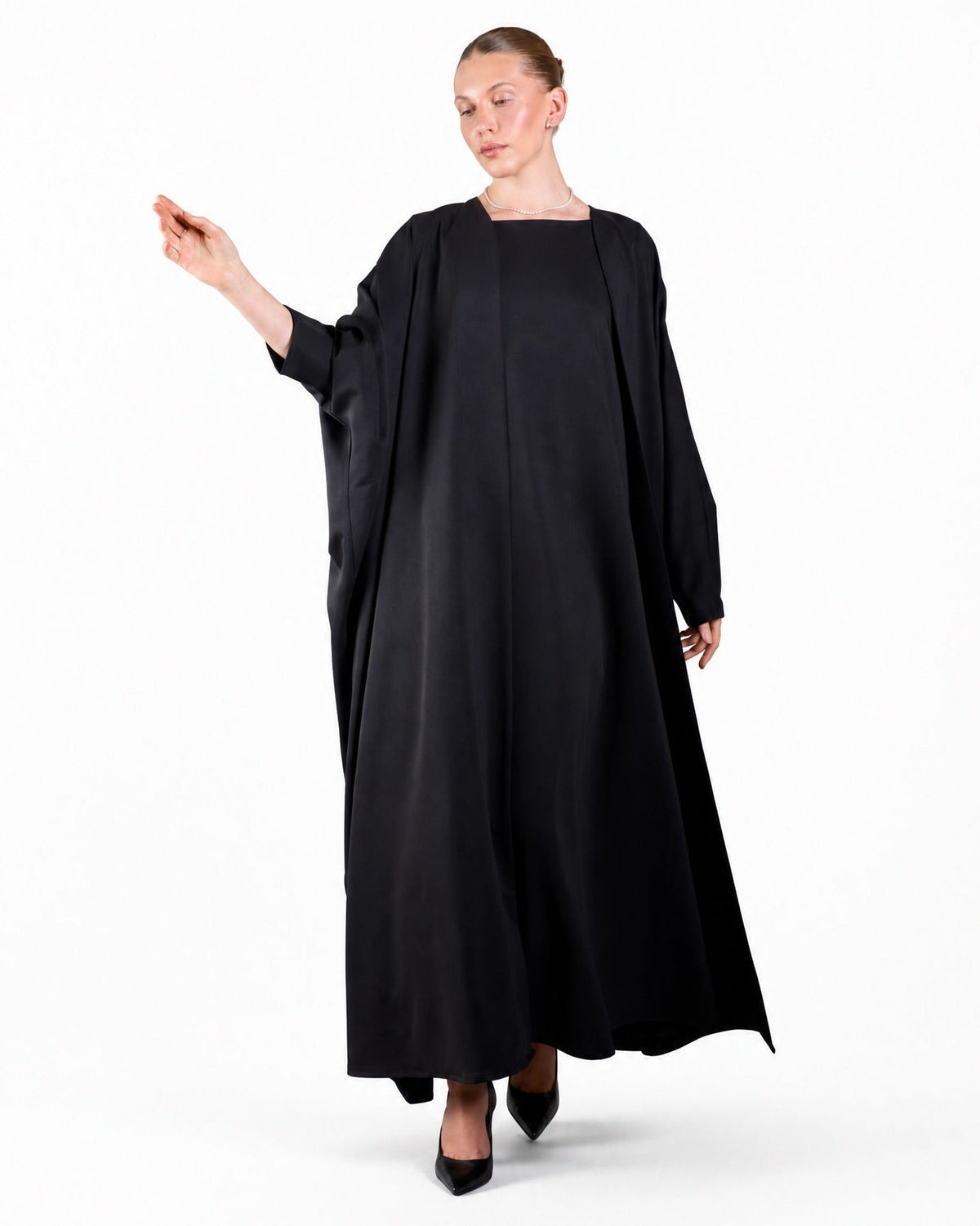FC 811 – Black Crepe Abaya Set - FOUZ COUTURE - MIRA Y MANO