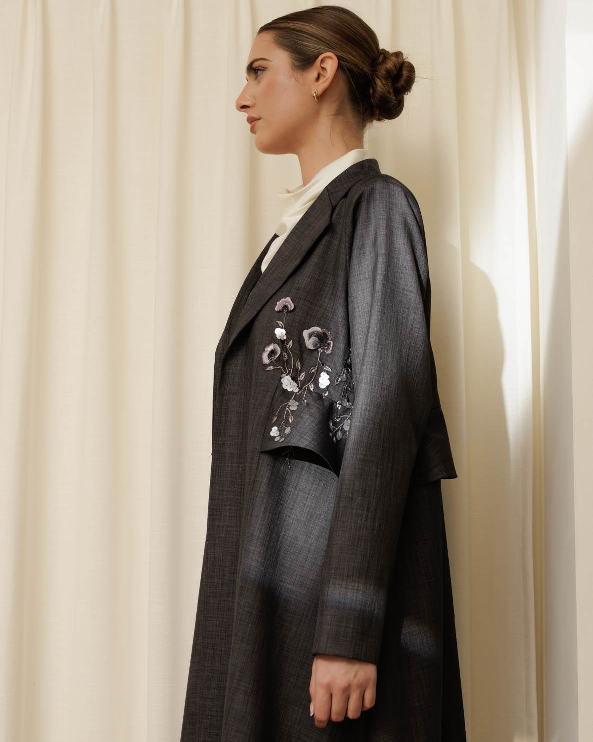 G251 ABAYA - GUL - MIRA Y MANO