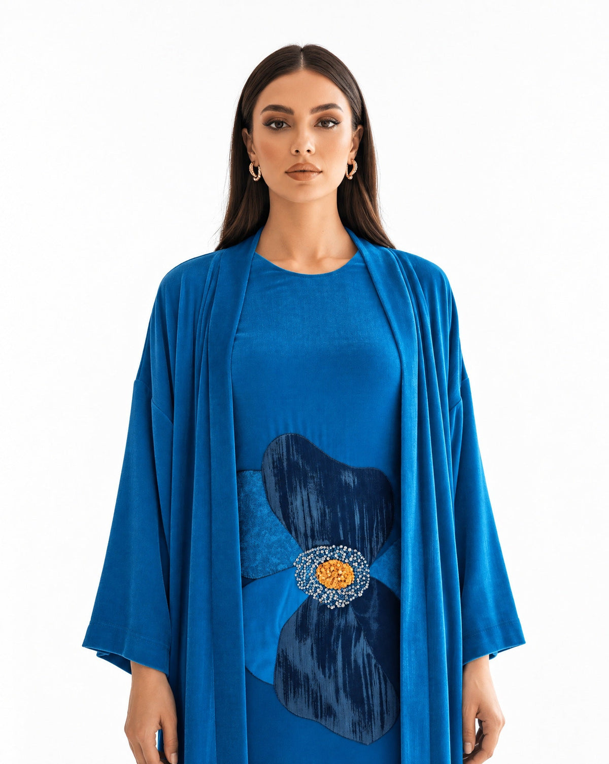 J2471 ABAYA - HALINH THU - MIRA Y MANO