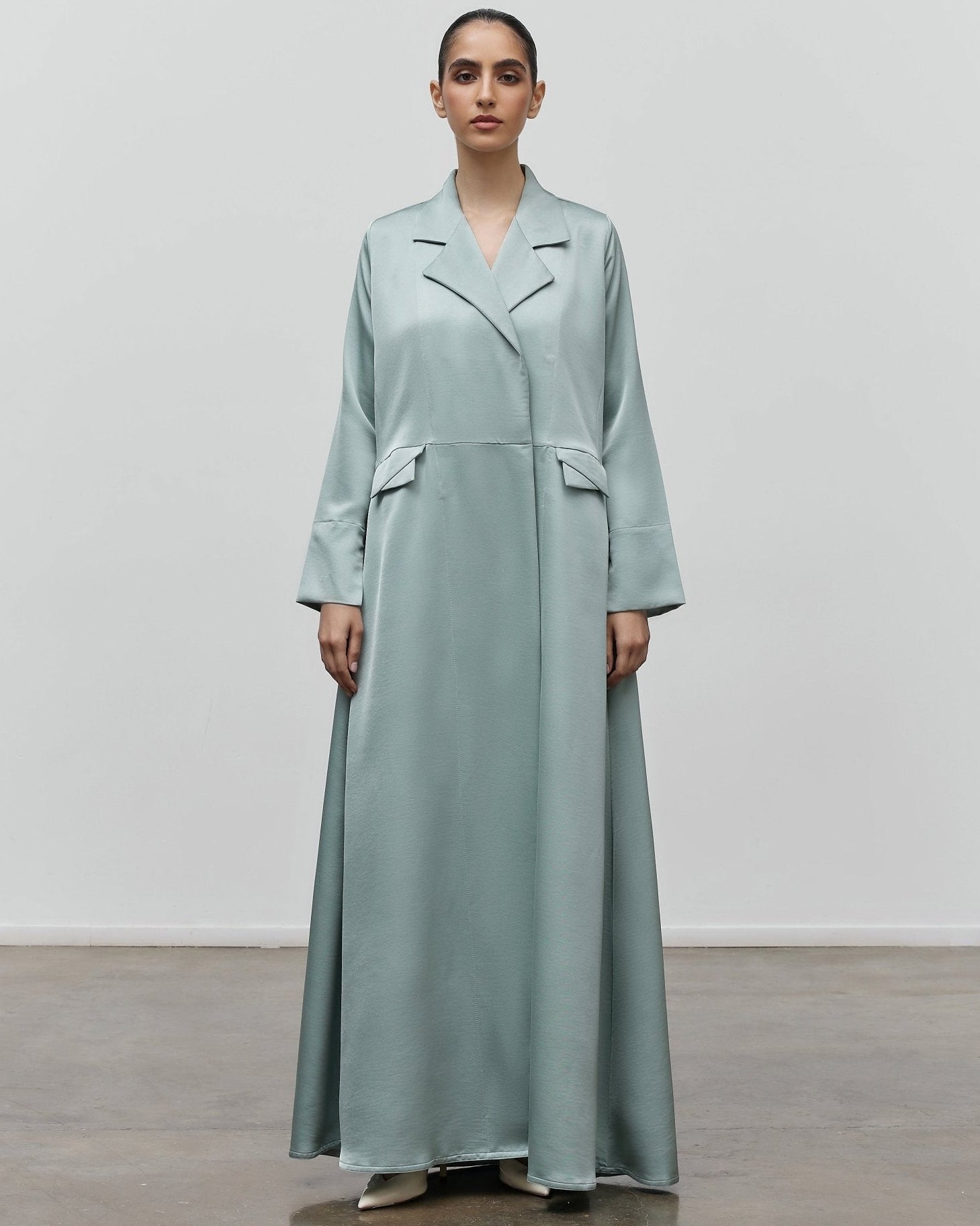 HA25 - FW25 - 28 ABAYA - HAMADIS - MIRA Y MANO