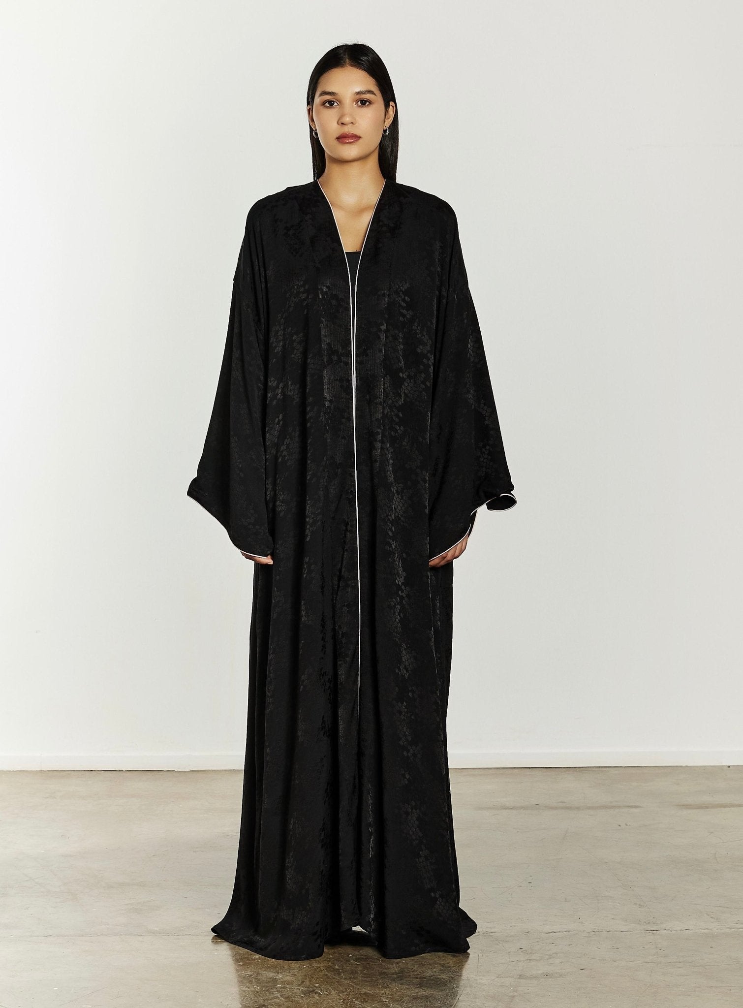 HAMADIS TOUCH ABAYA - HAMADIS - MIRA Y MANO