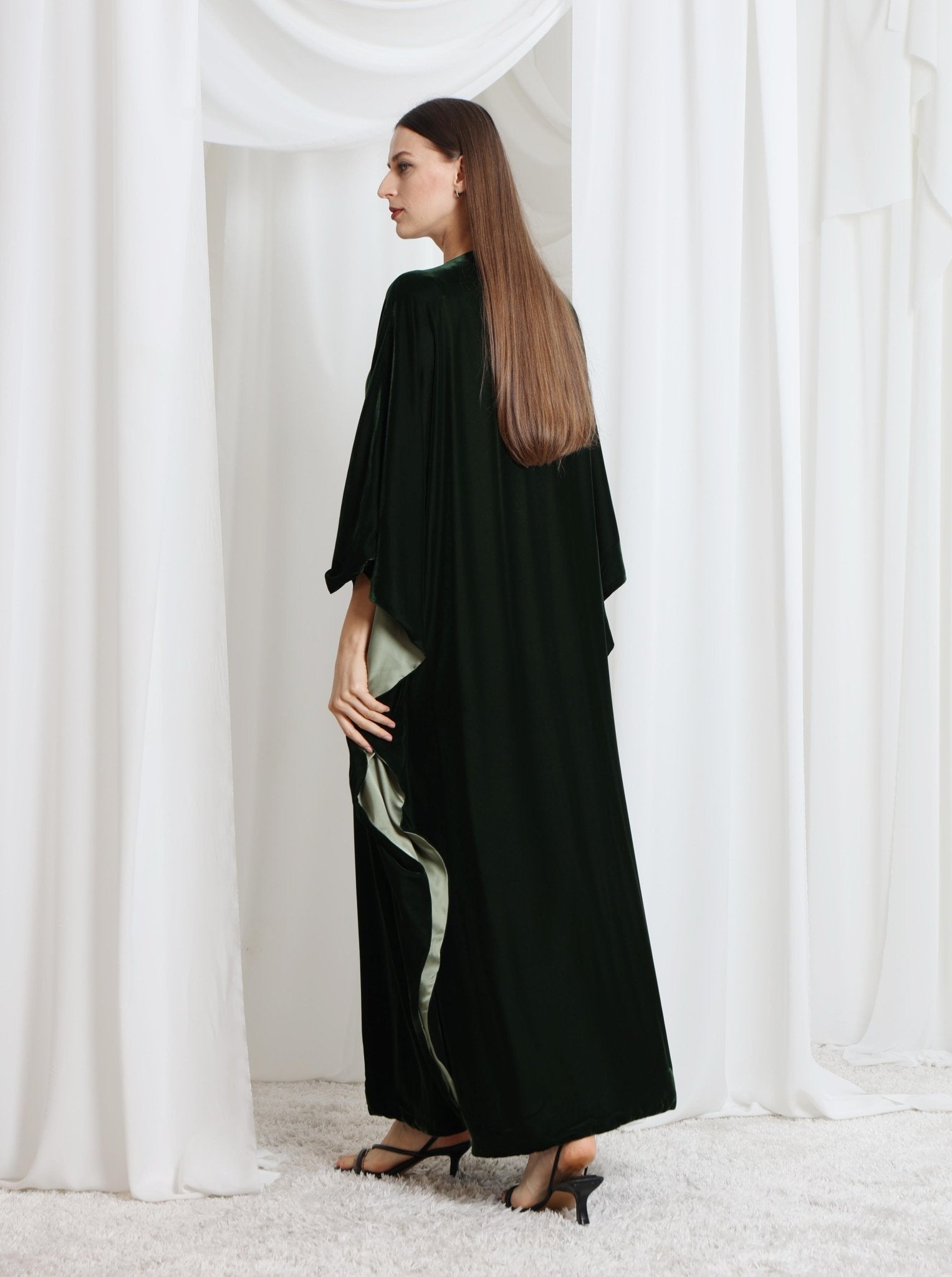 R25 - ITQ - 132511 KAFTAN - ITQANI - MIRA Y MANO