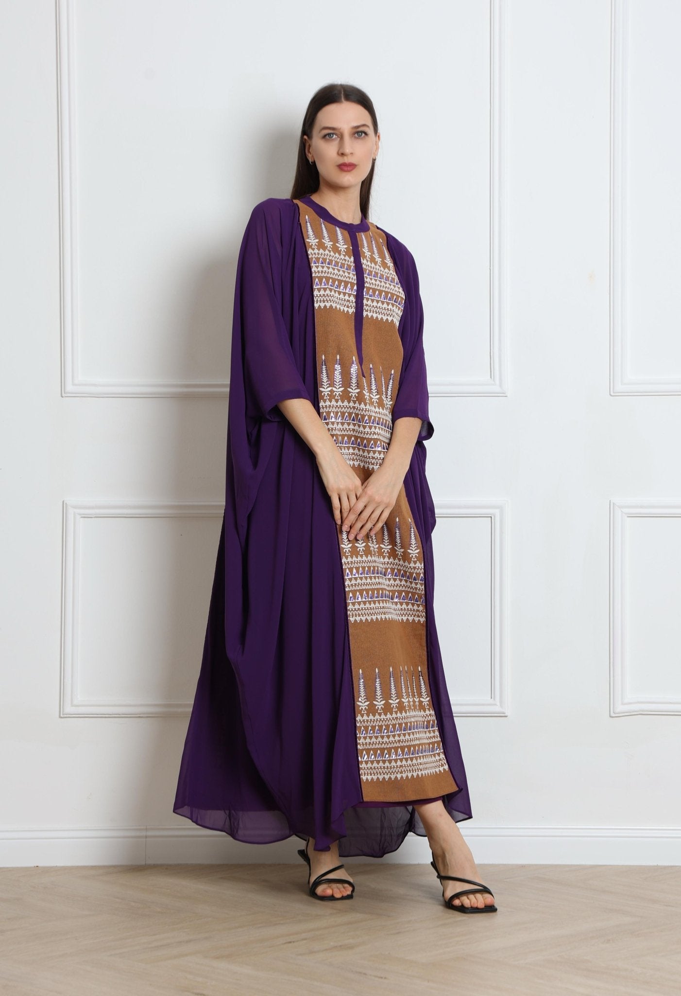R25 - ITQ - 132513 KAFTAN - ITQANI - MIRA Y MANO