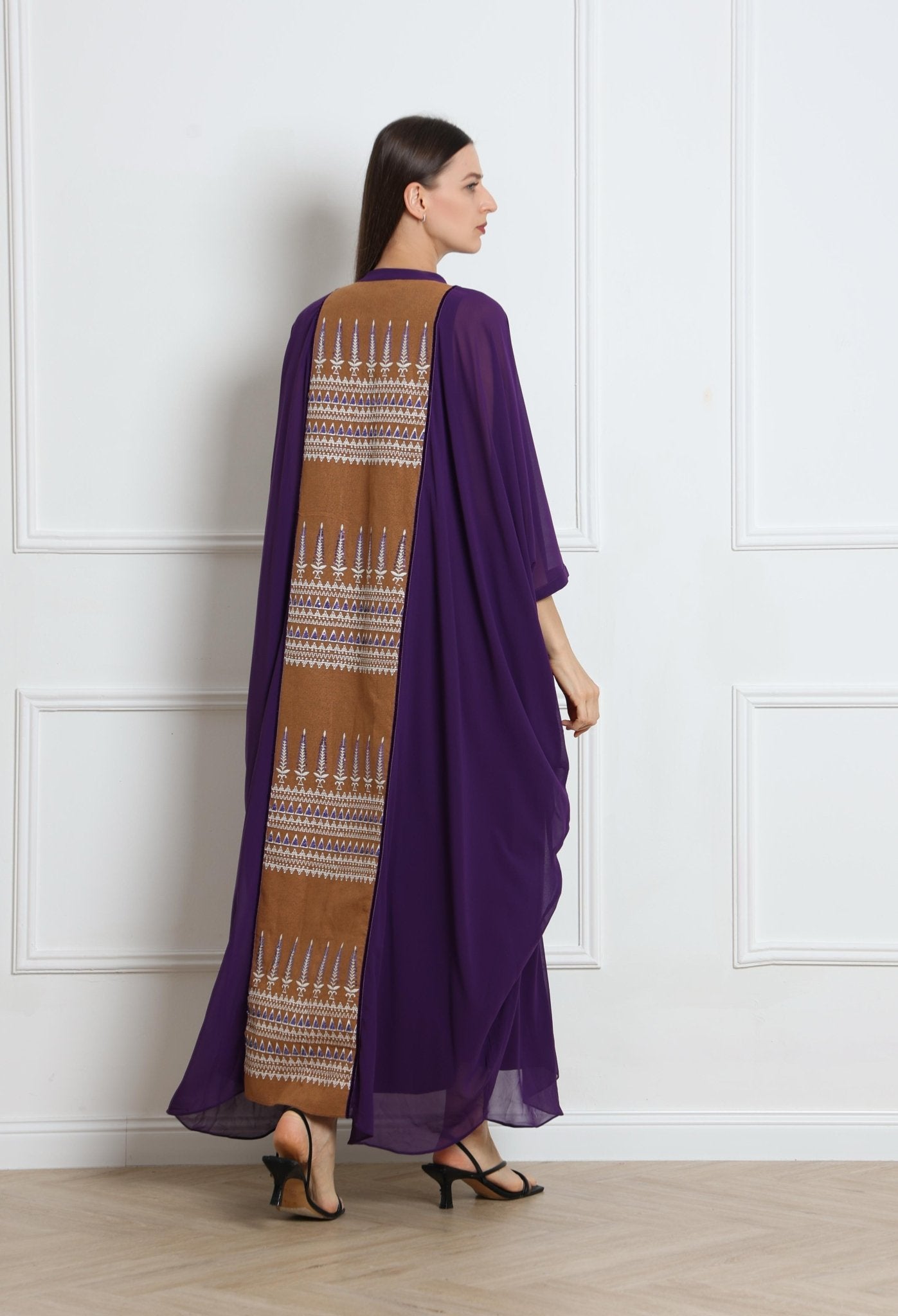R25 - ITQ - 132513 KAFTAN - ITQANI - MIRA Y MANO
