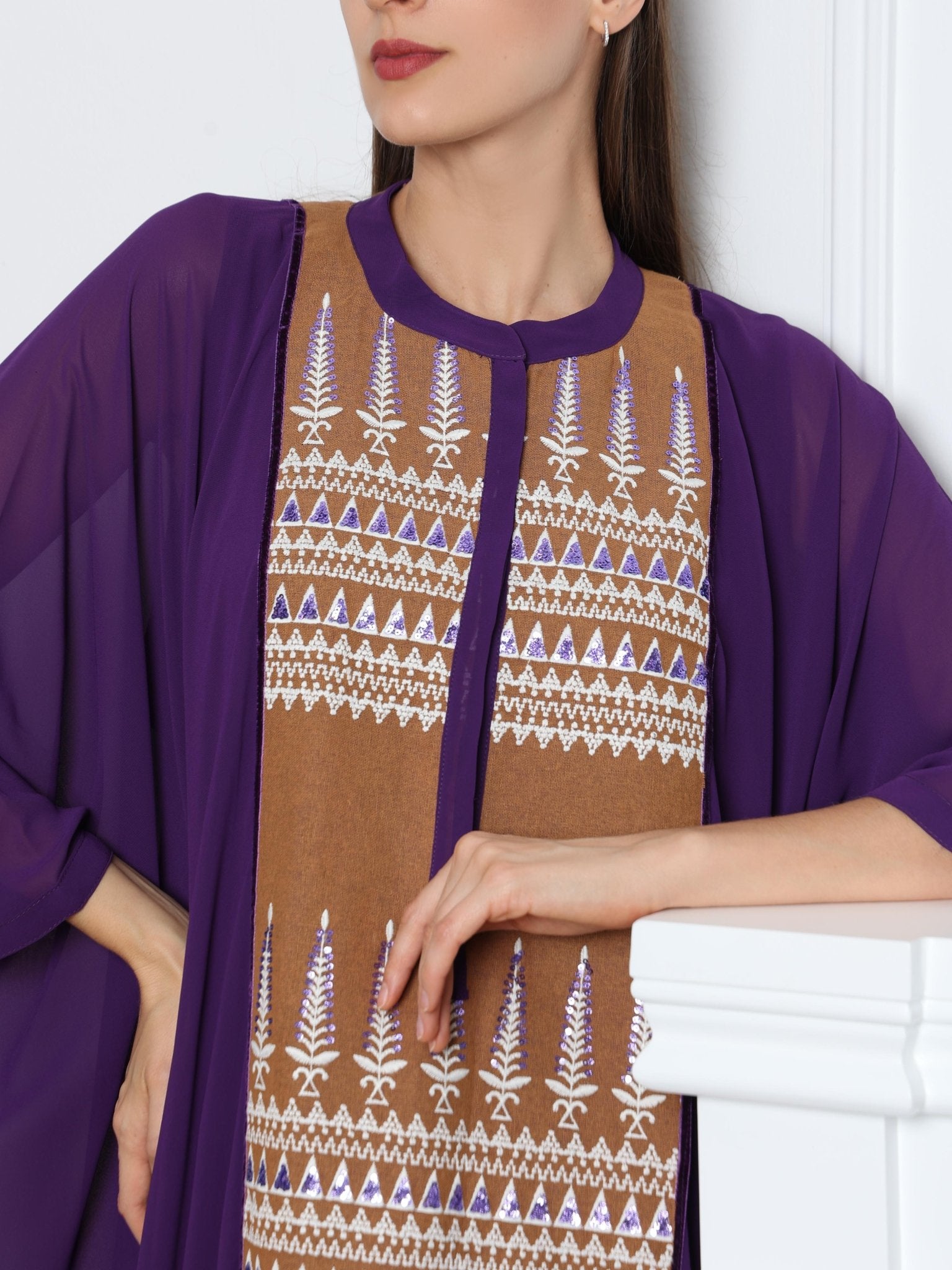 R25 - ITQ - 132513 KAFTAN - ITQANI - MIRA Y MANO