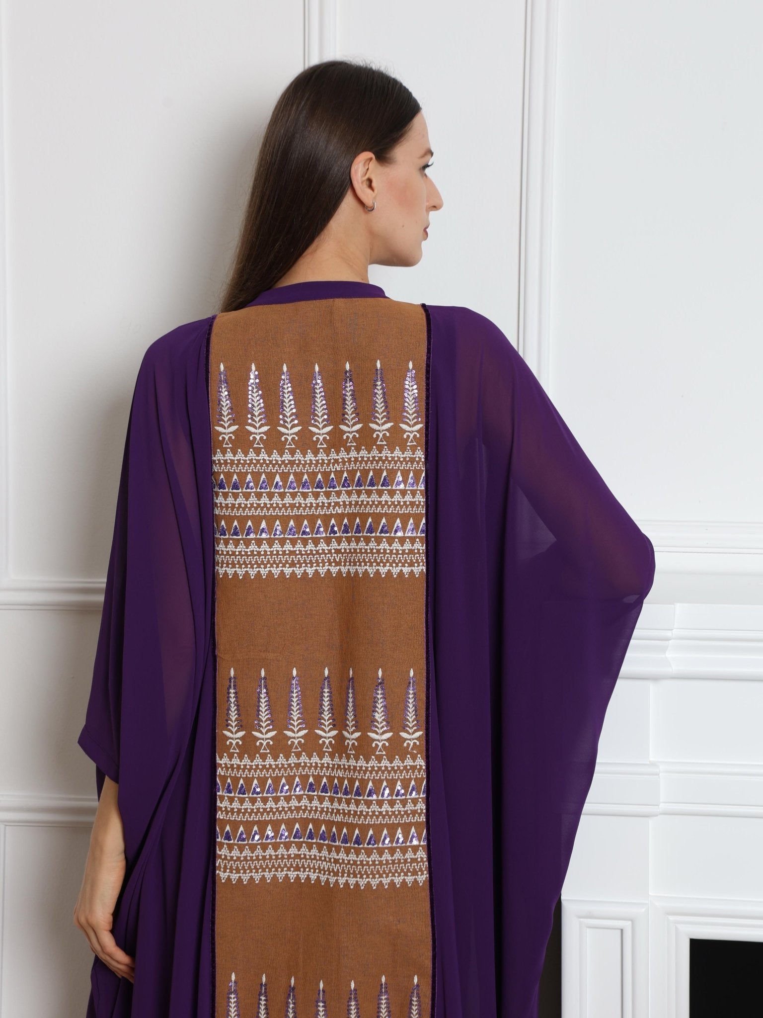 R25 - ITQ - 132513 KAFTAN - ITQANI - MIRA Y MANO