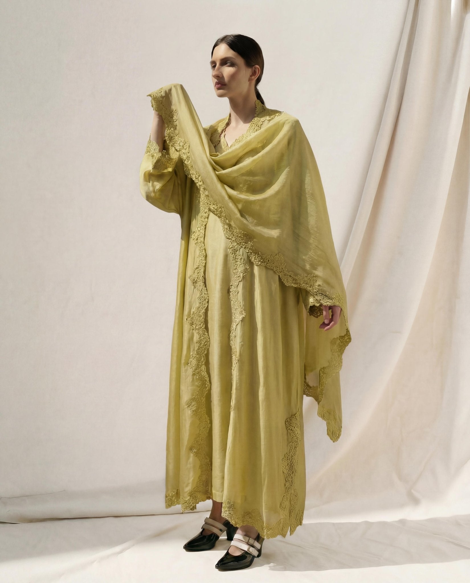 IZ01 VICTORIAN YG KAFTAN SET - IZAKI - MIRA Y MANO