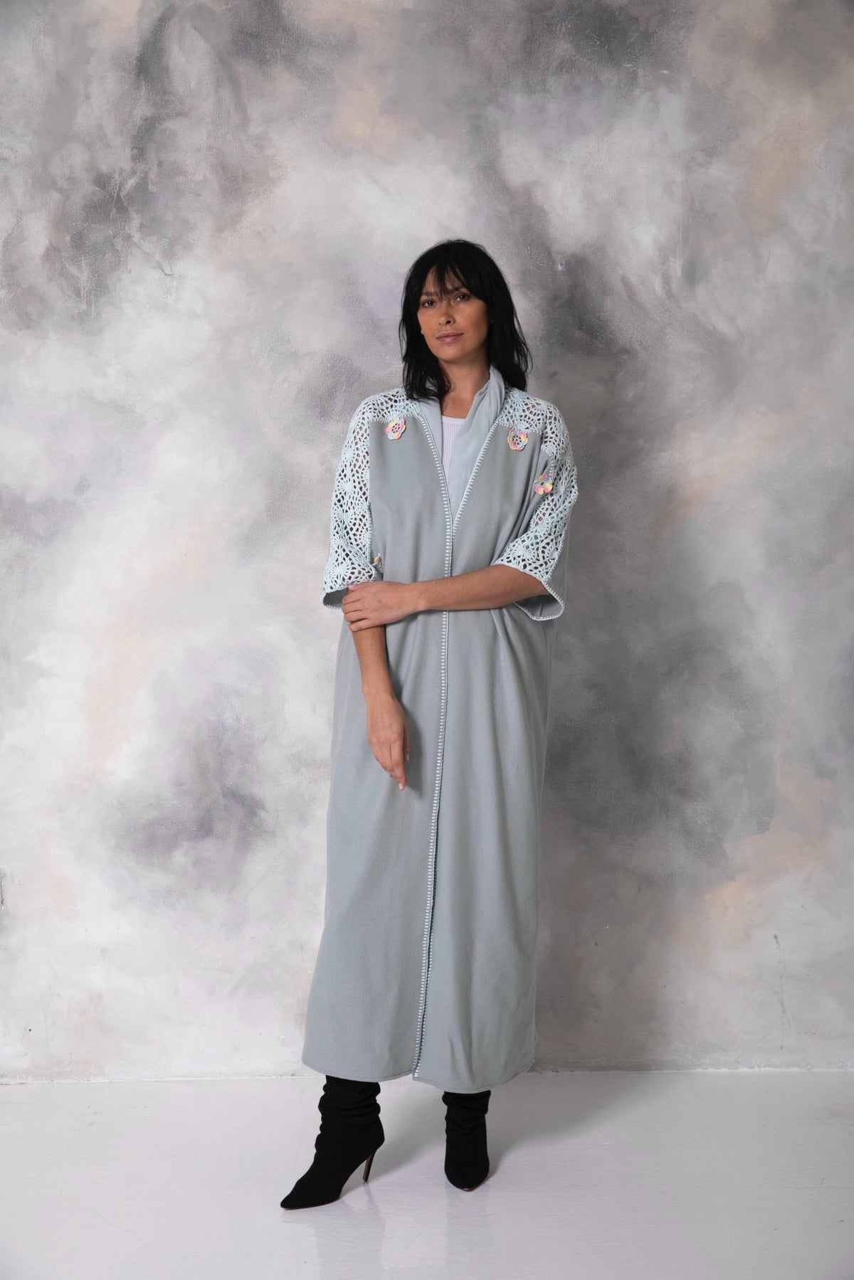 F208 ABAYA - JAMELOO - MIRA Y MANO