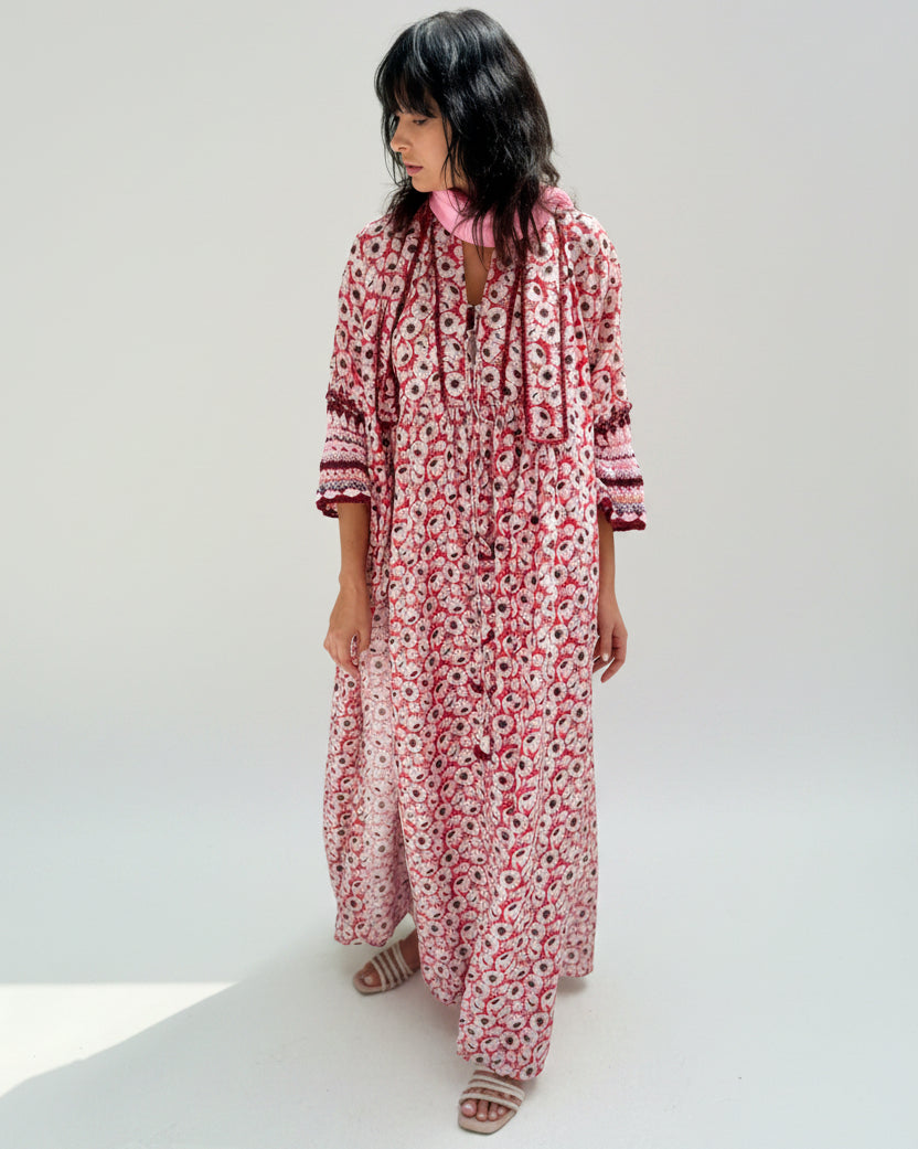 S153 DAISY2 PINK ABAYA SET - JAMELOO - MIRA Y MANO