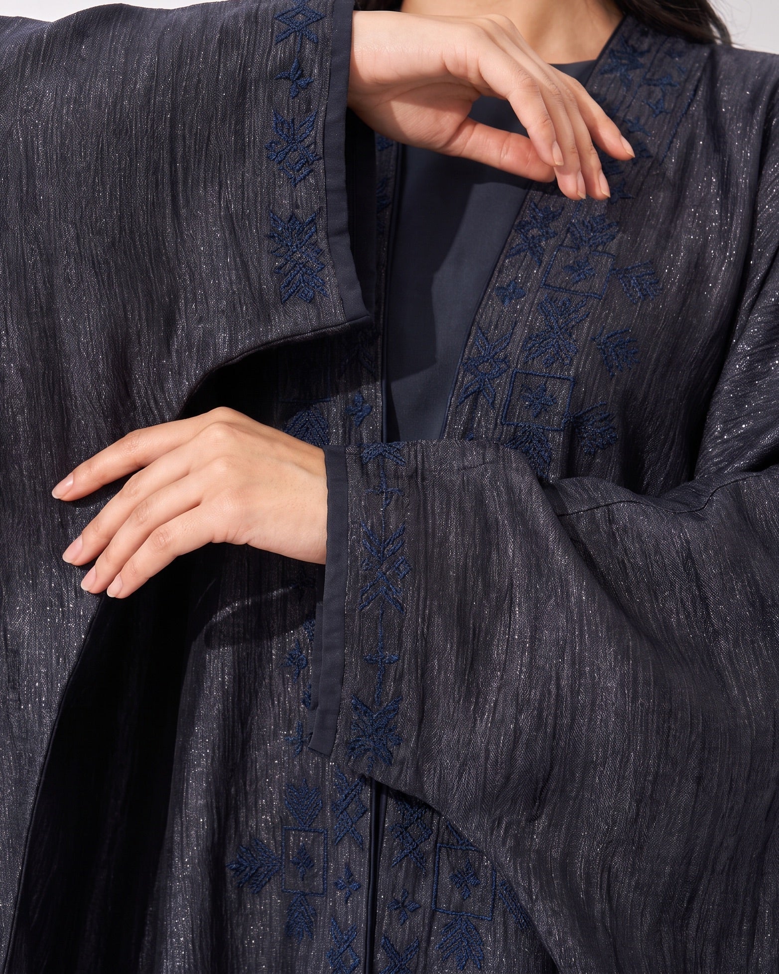 M0878 – Midnight Blue Silk Abaya - KERTA COLLECTION - MIRA Y MANO