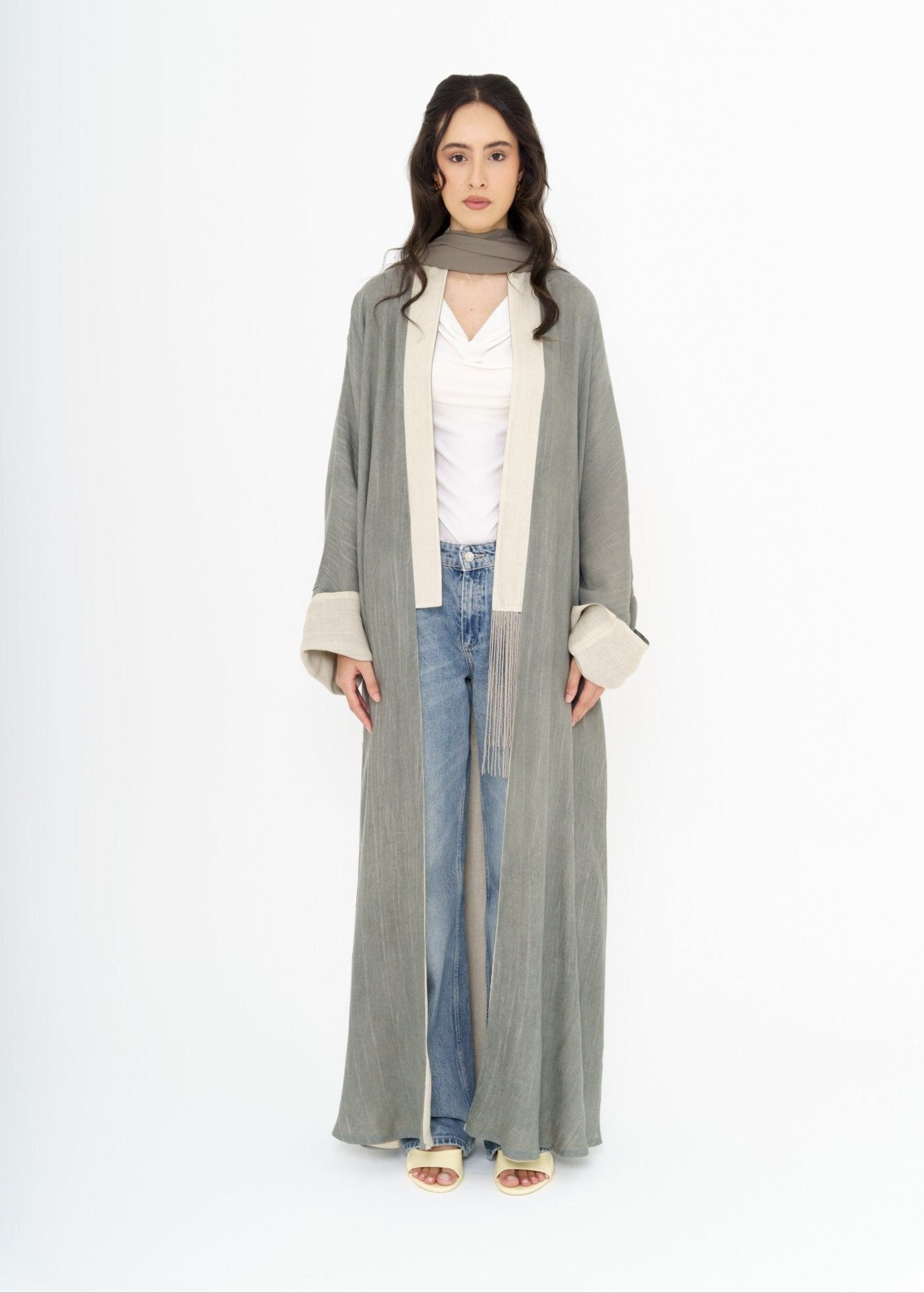 ESI - 01 ELLIE STEEL IVORY ABAYA - KHAM - MIRA Y MANO