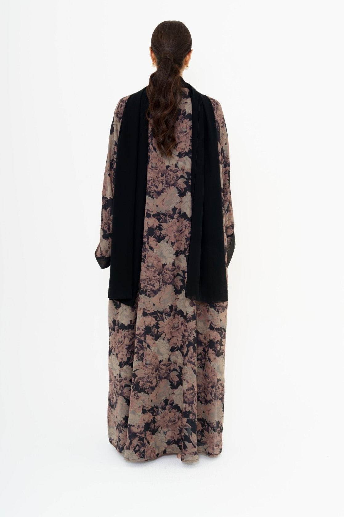 NB - 01 NOIR BLOOM ABAYA - KHAM - MIRA Y MANO
