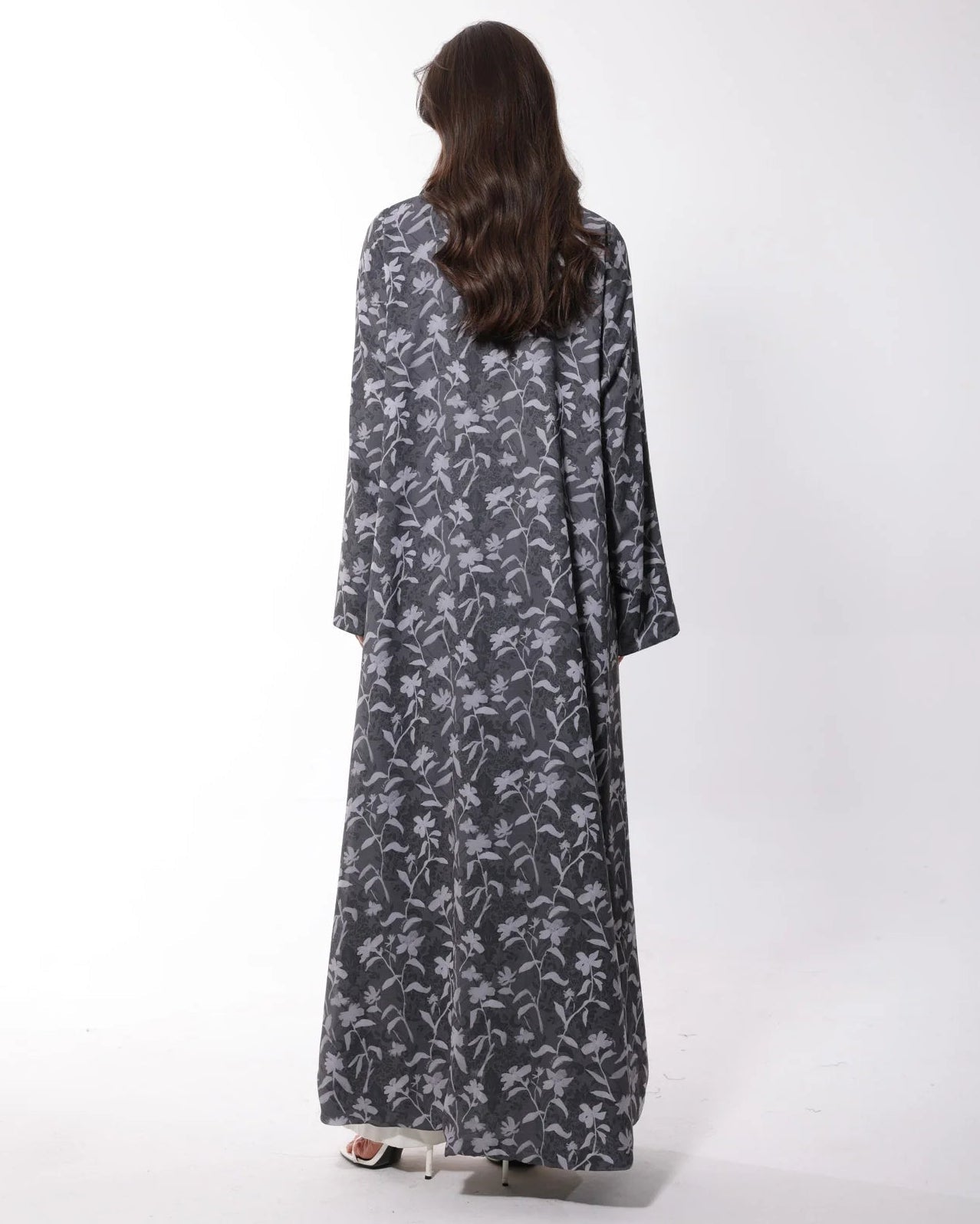 GRAPHITE BLOOM ABAYA - LA SOIIE - MIRA Y MANO