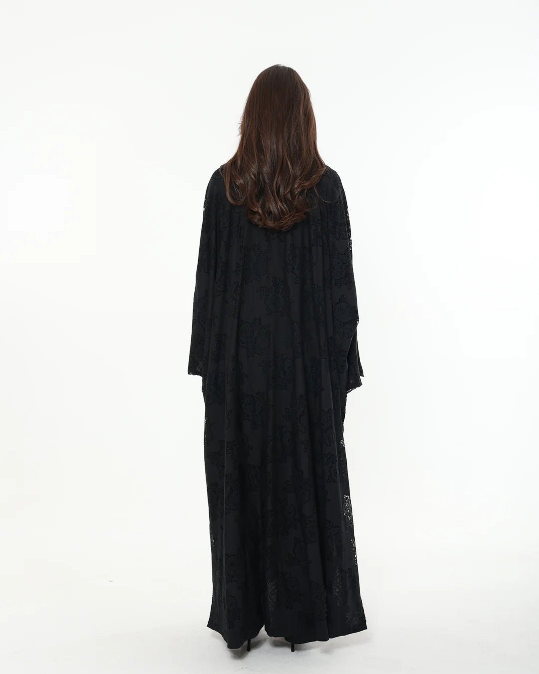 LACE BISHT ABAYA - LA SOIIE - MIRA Y MANO