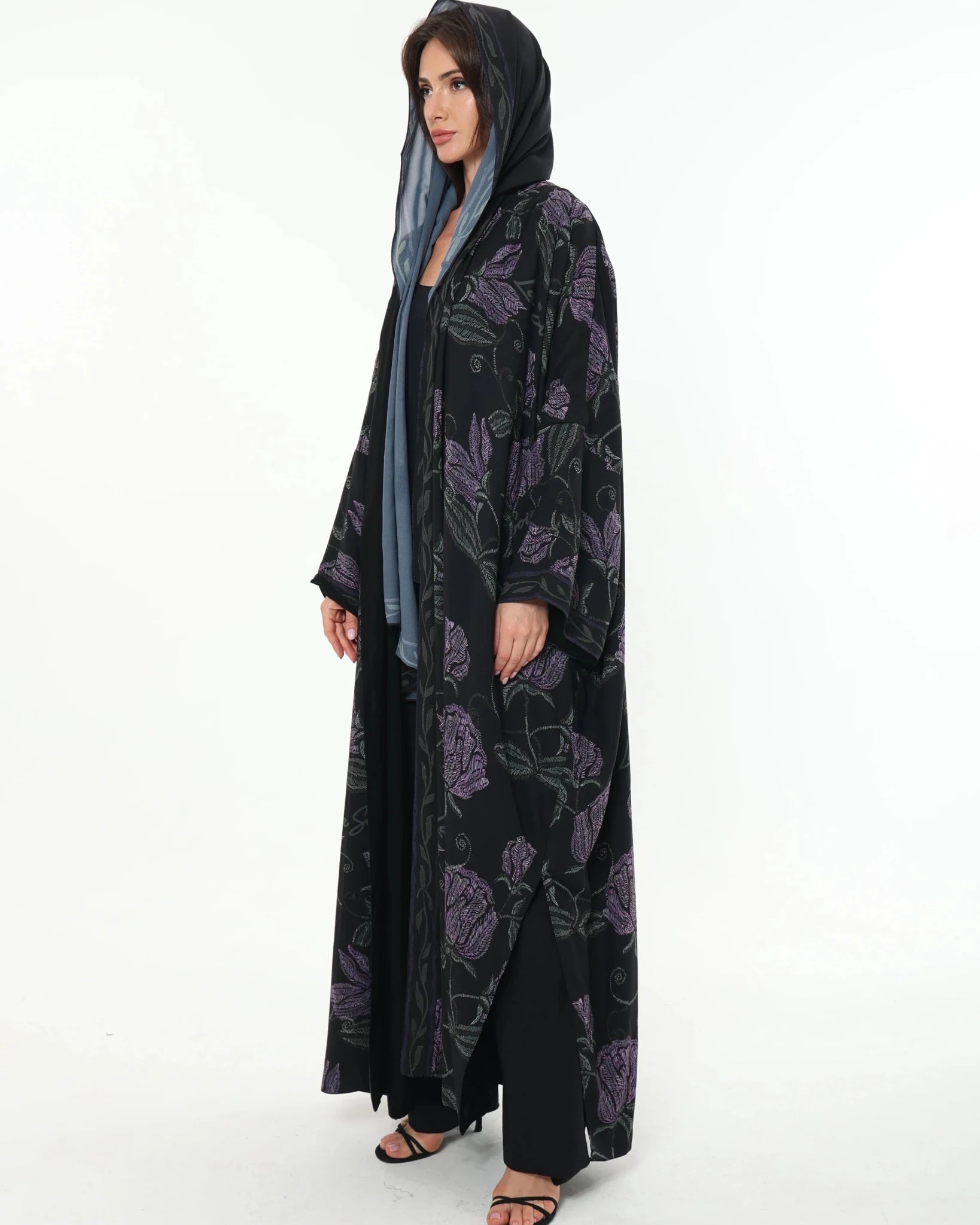 LAVENDER BLOOM ABAYA - LA SOIIE - MIRA Y MANO