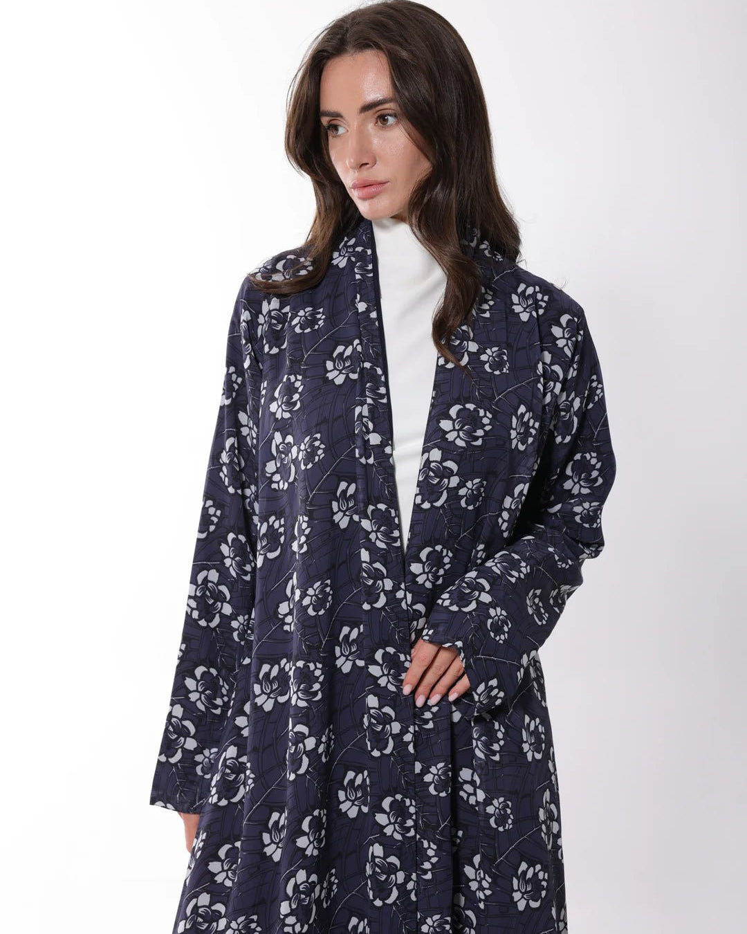 MOONLIT BLOOM ABAYA - LA SOIIE - MIRA Y MANO