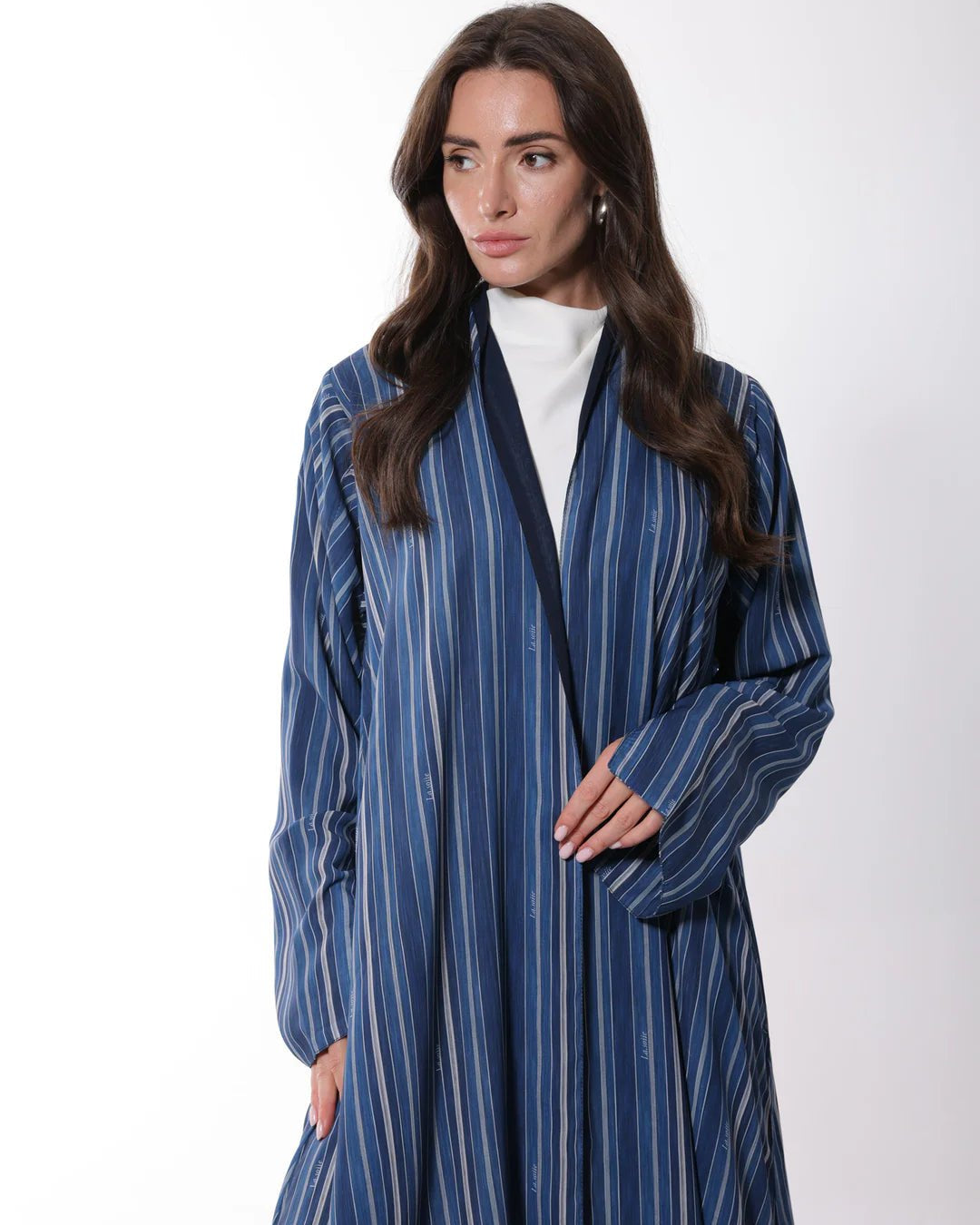SKY STRIPES ABAYA - LA SOIIE - MIRA Y MANO