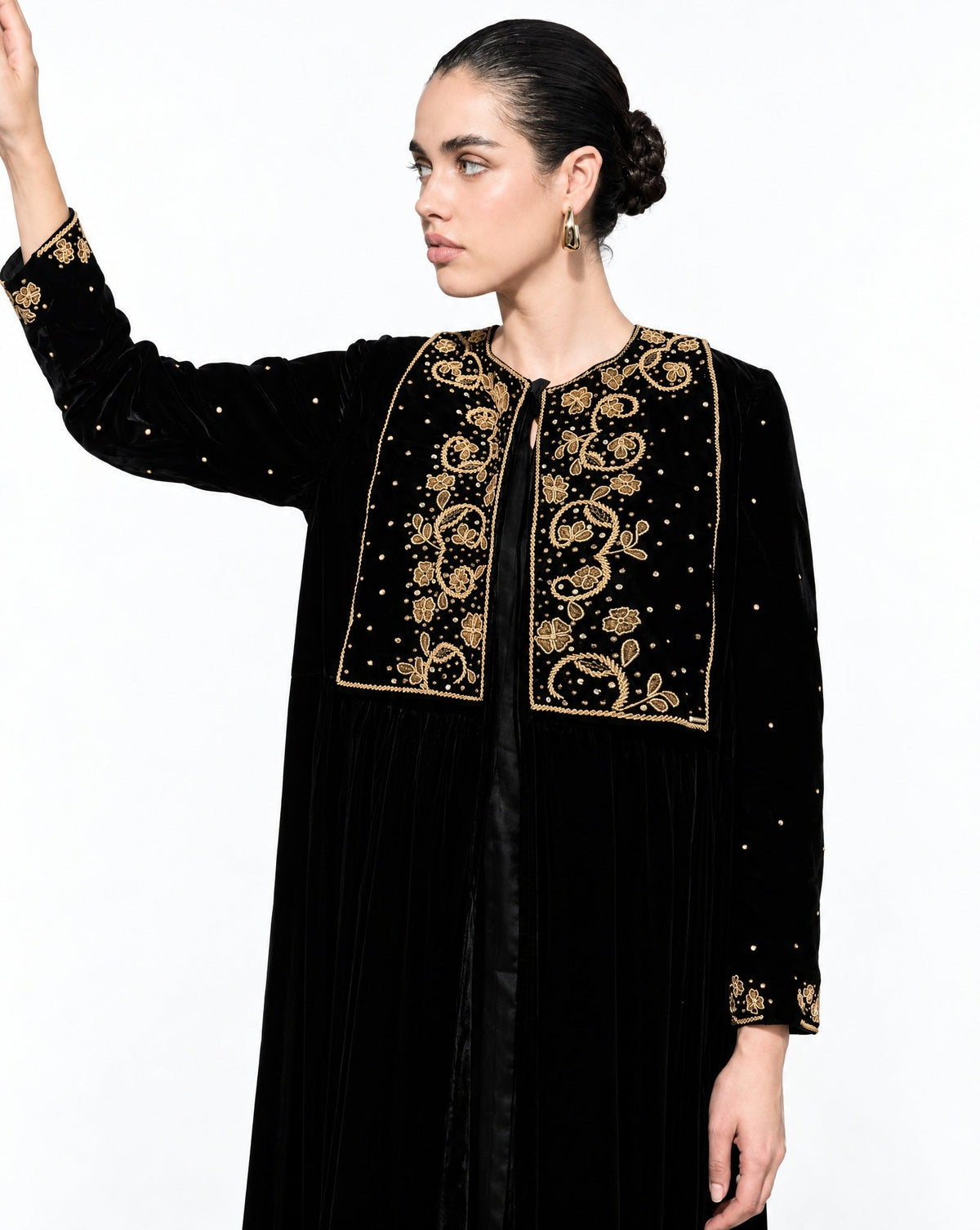 LA01110-BL – Abaya - LAILA AL AWADHI - MIRA Y MANO