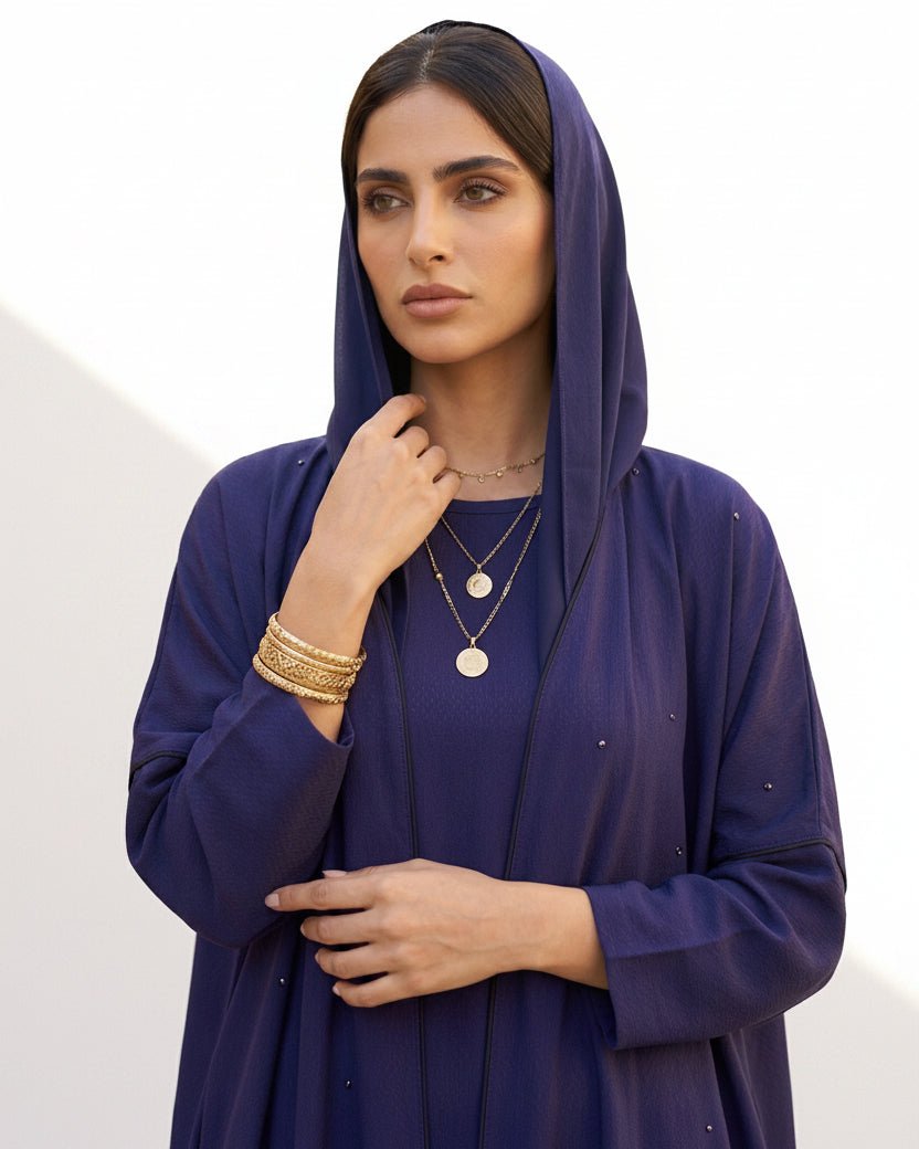 LA01149-PU ABAYA - LAILA AL AWADHI - MIRA Y MANO
