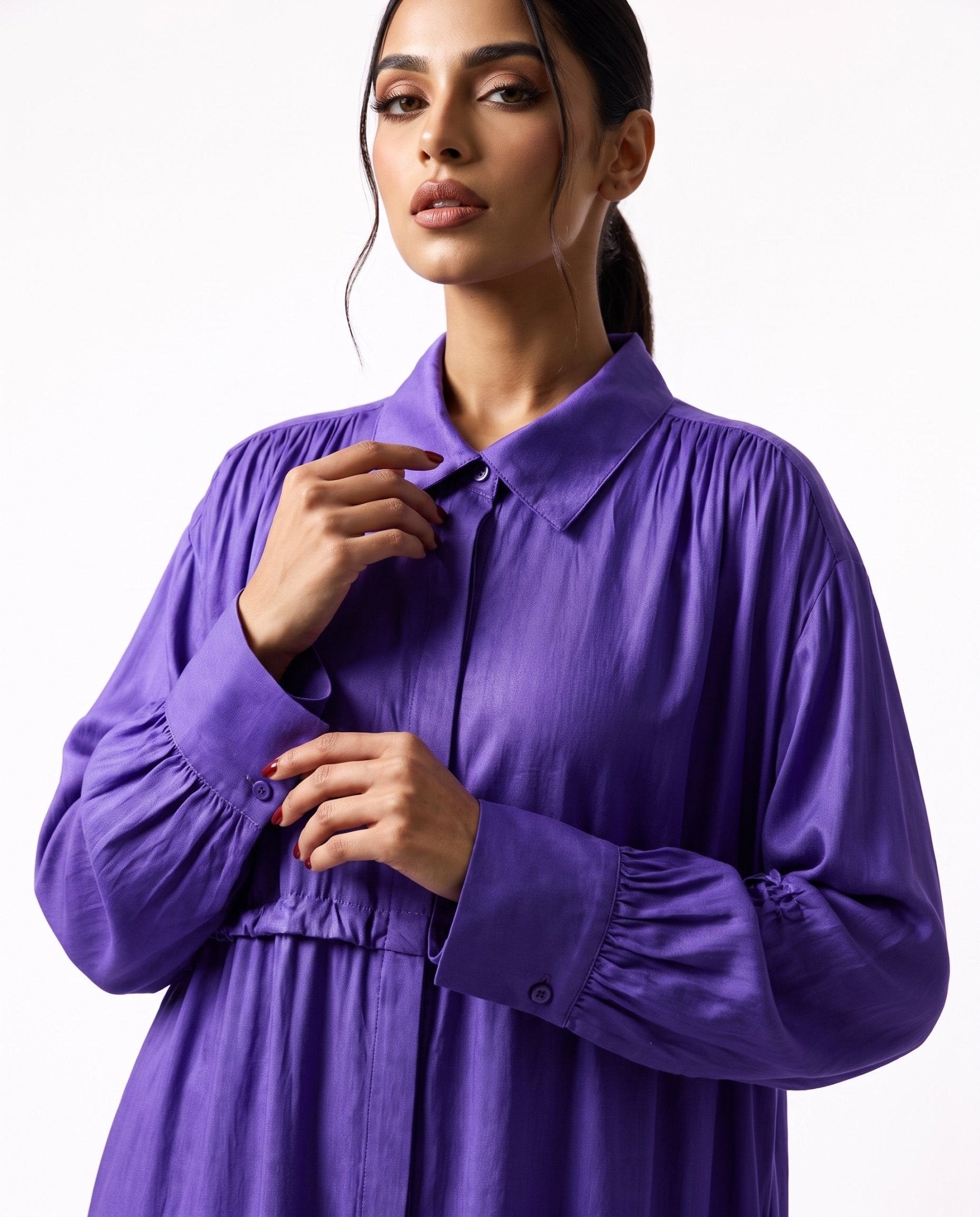 LA01192-PU – Purple Polyester Abaya - LAILA AL AWADHI - MIRA Y MANO