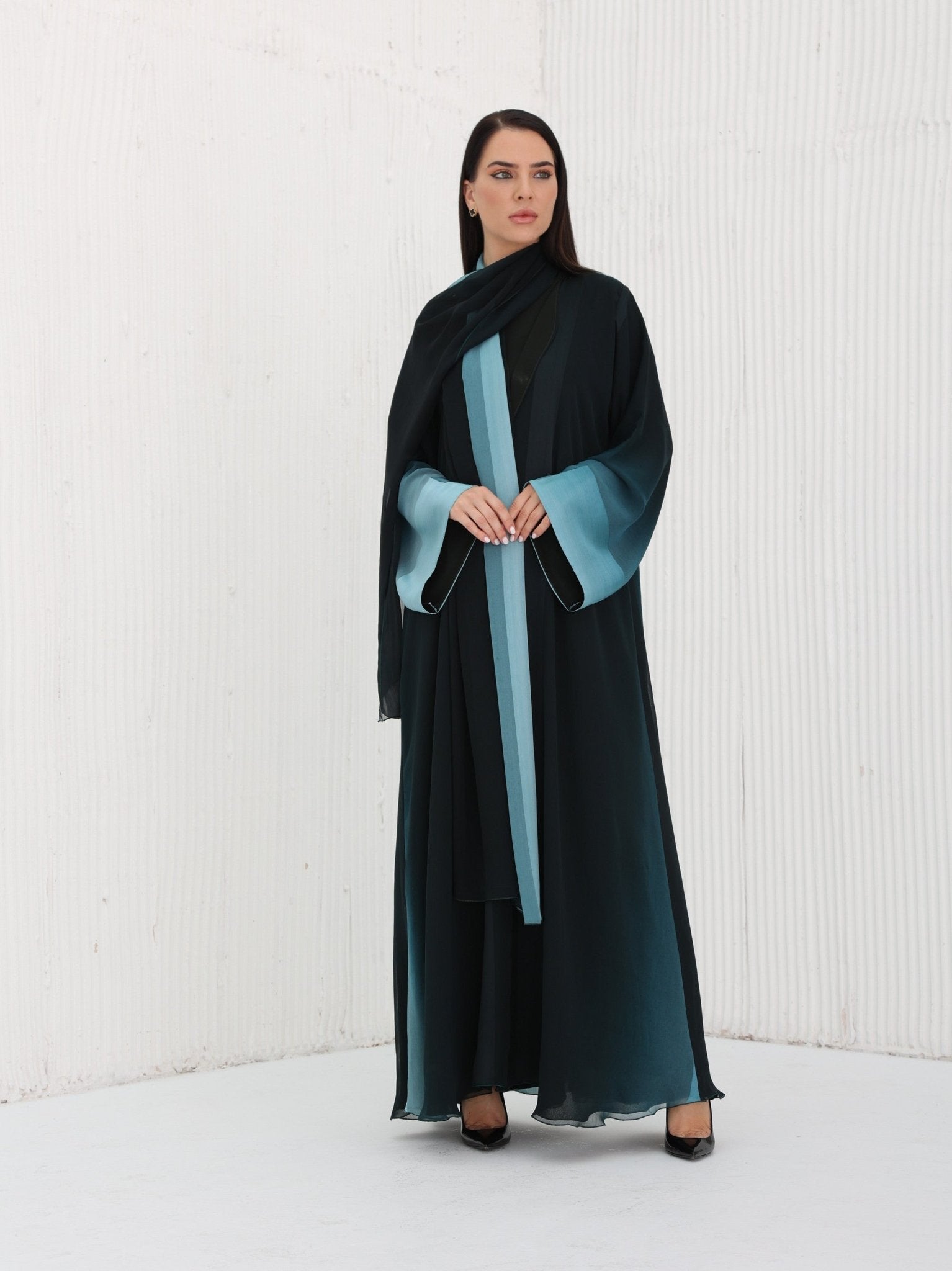 AMBREH ABAYA - LARA FASHION - MIRA Y MANO