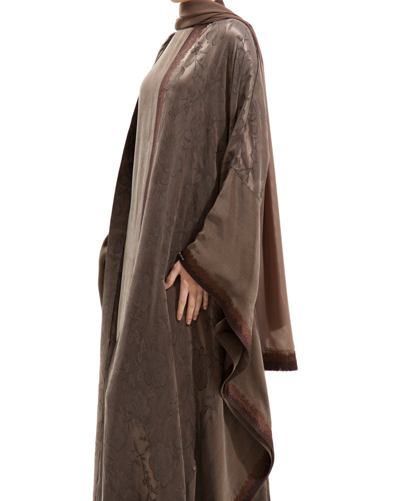 LE014 - BR ABAYA SET - LEGACY - MIRA Y MANO