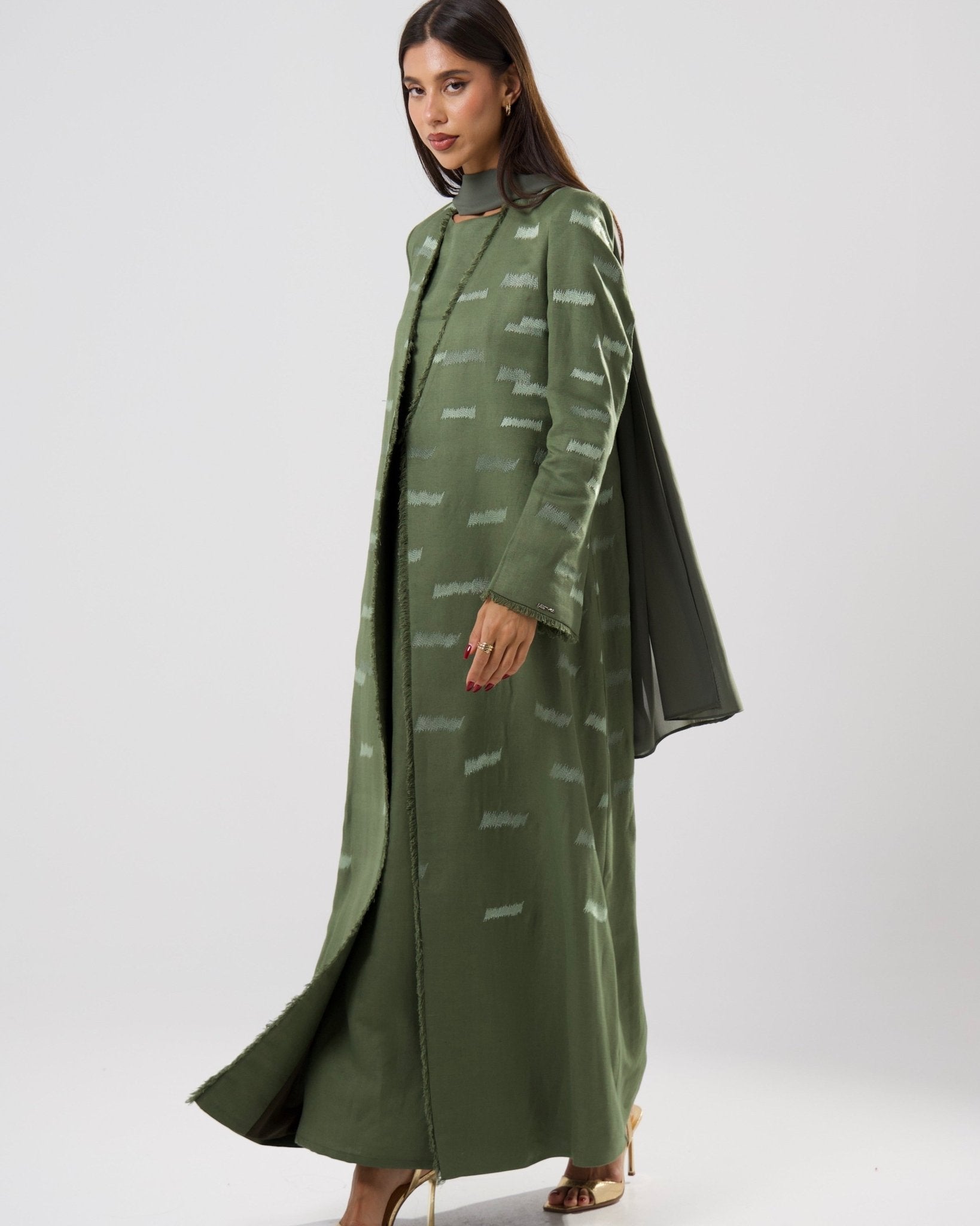 LE015 - LG ABAYA SET - LEGACY - MIRA Y MANO