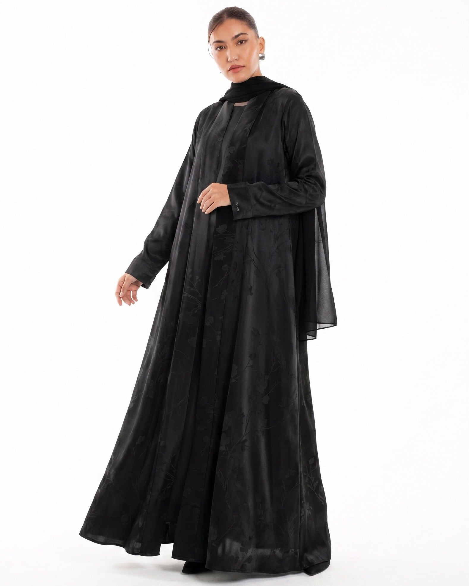 LE019-BK ABAYA SET - LEGACY - MIRA Y MANO