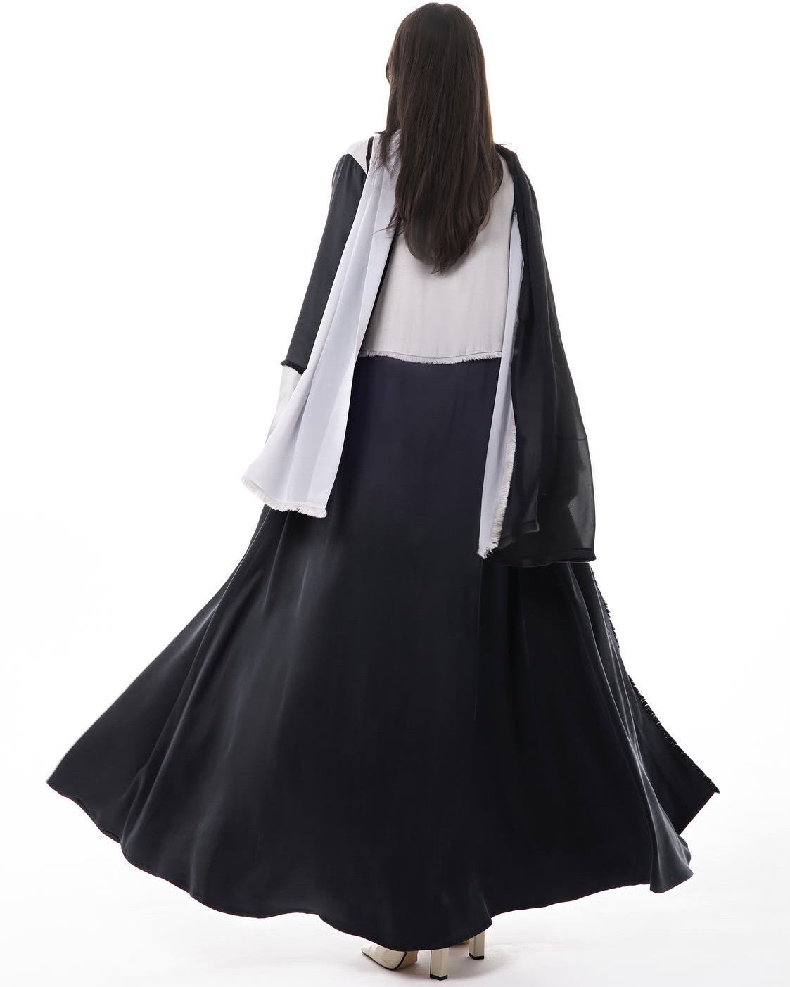LE021-GY - Gray Washed Silk Abaya Set - LEGACY - MIRA Y MANO