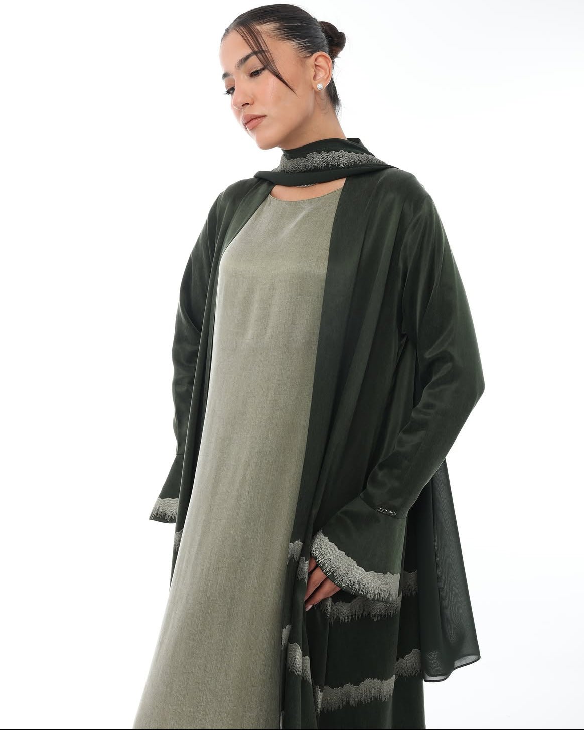 LE022-G - Dark Green Washed Silk Abaya Set - LEGACY - MIRA Y MANO