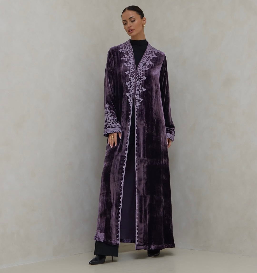 VEL - 02 - 03 ABAYA - LELAS ABAYAS - MIRA Y MANO