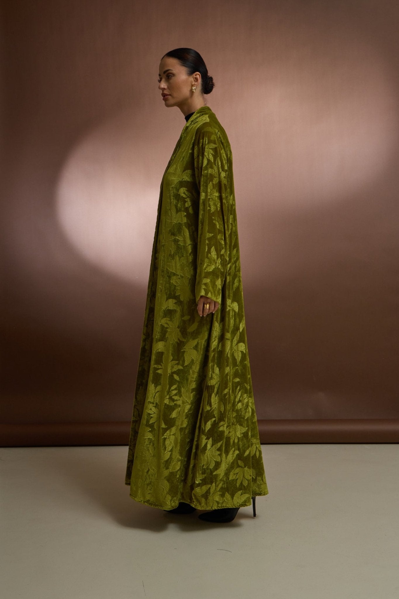 VEL - 14 - 04 ABAYA - LELAS ABAYAS - MIRA Y MANO