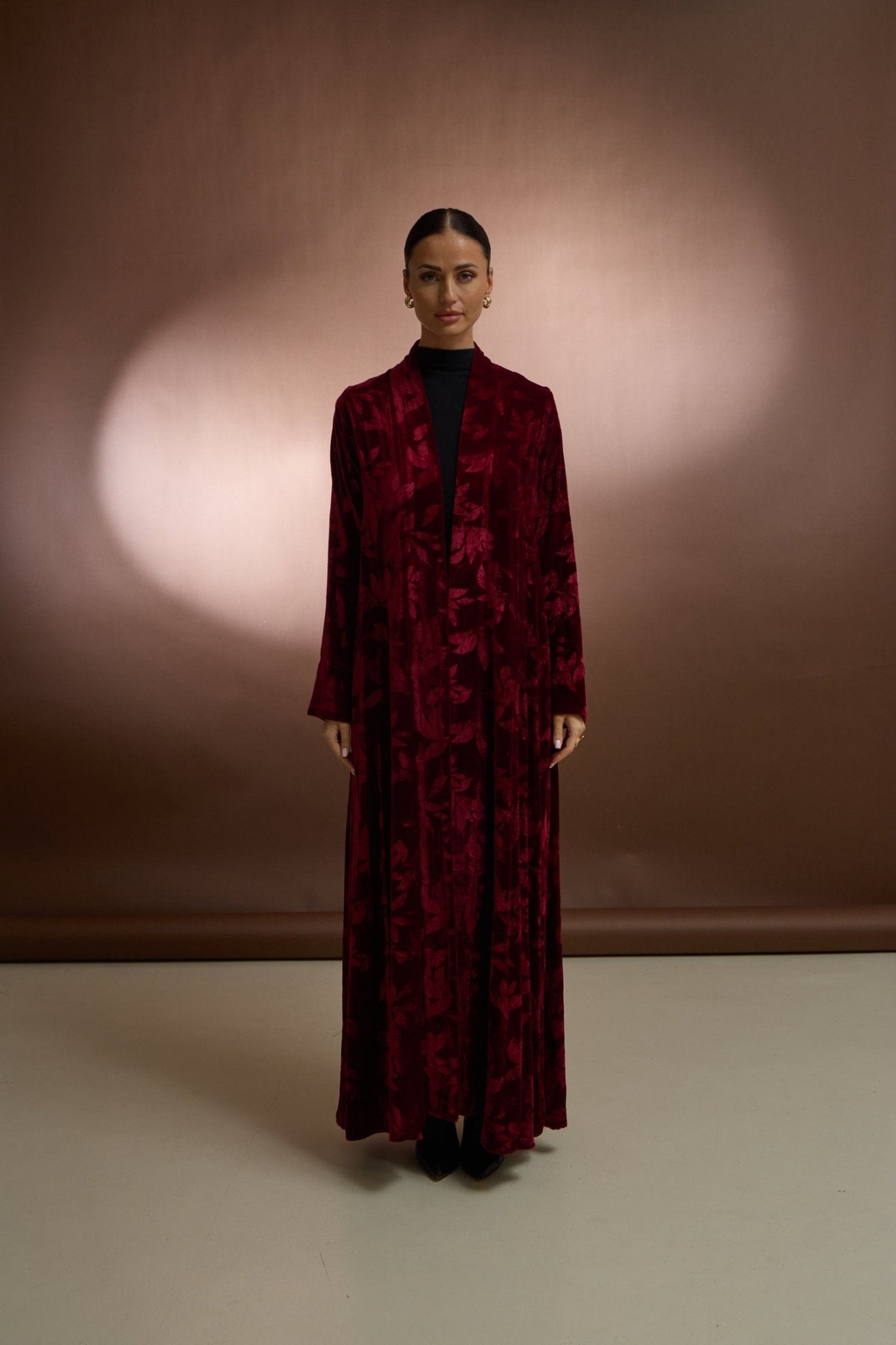 VEL - 14 - 05 ABAYA - LELAS ABAYAS - MIRA Y MANO