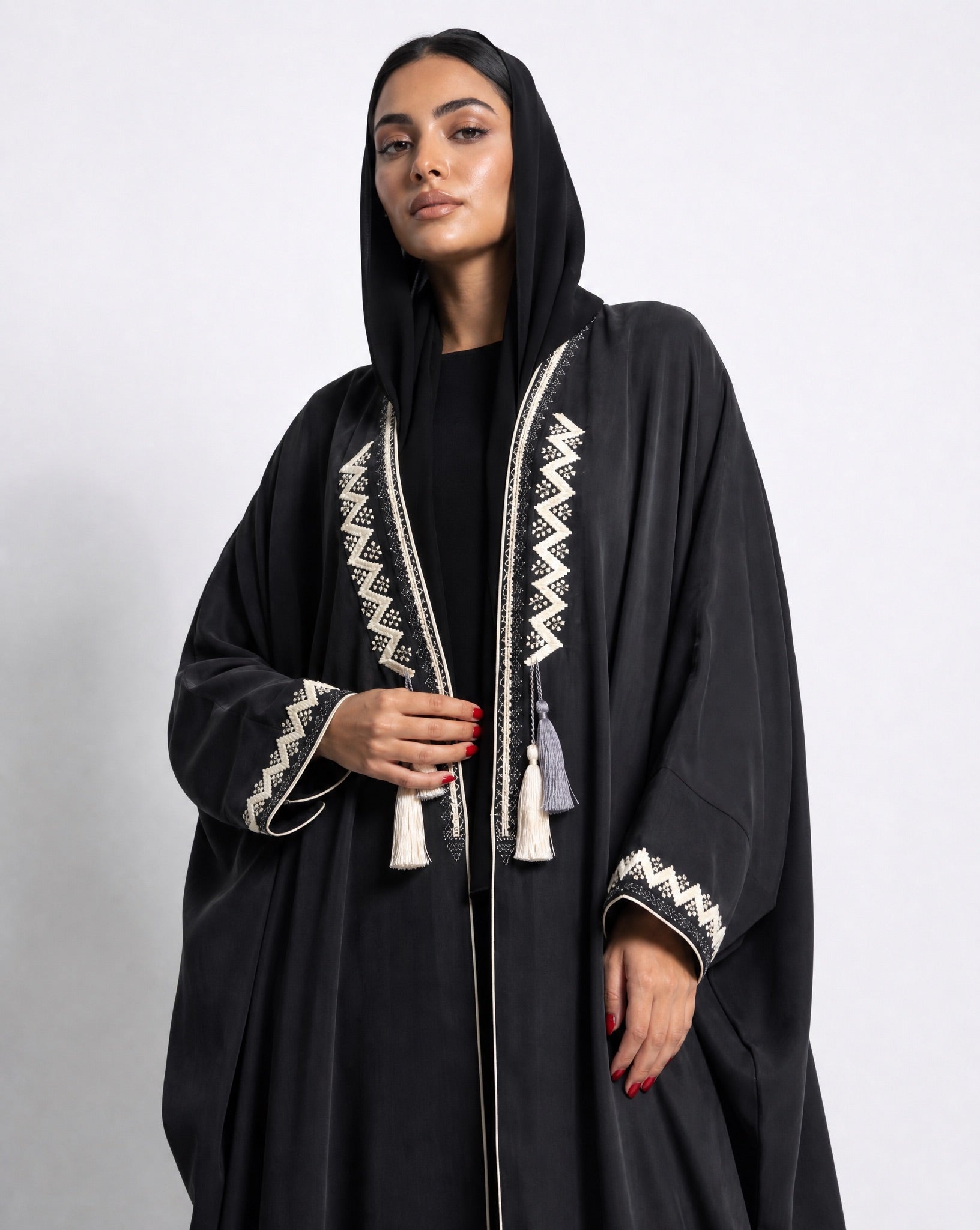 11110106 – Black Washed Silk Abaya - LULU LINE - MIRA Y MANO