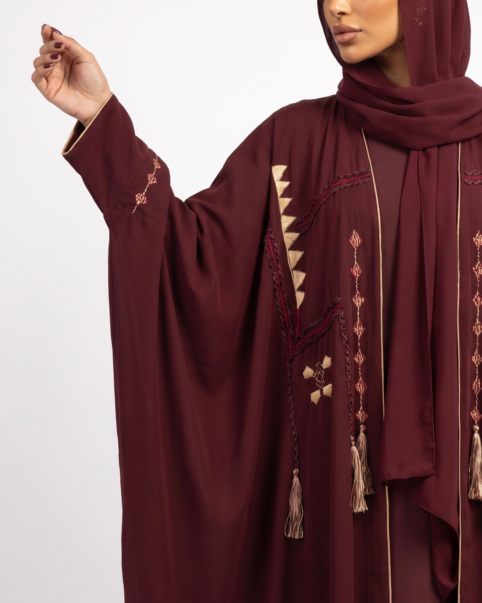1111082 – Maroon Crepe Abaya - LULU LINE - MIRA Y MANO