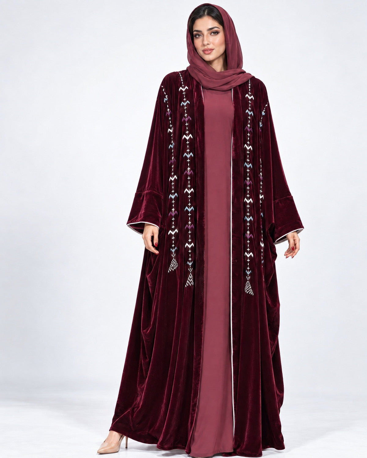 113-Maroon Velvet Abaya - LULU LINE - MIRA Y MANO