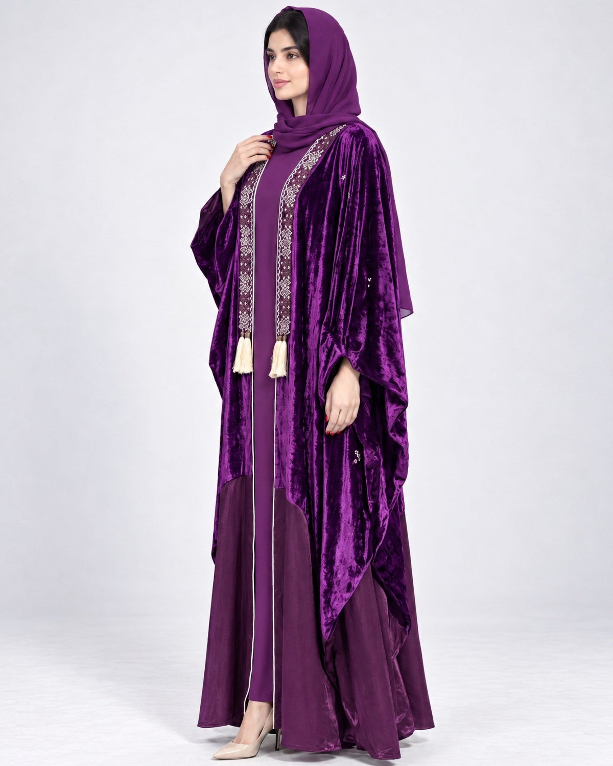 114-Purple Velvet Abaya - LULU LINE - MIRA Y MANO