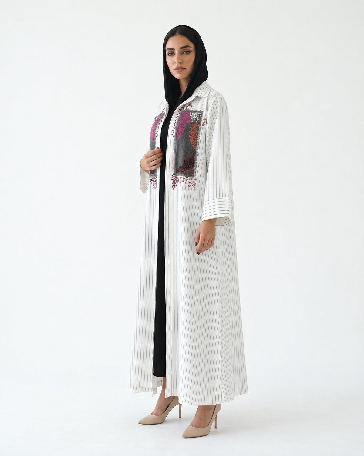 The Striped – White Abaya - LUMAN ABAYAS - MIRA Y MANO