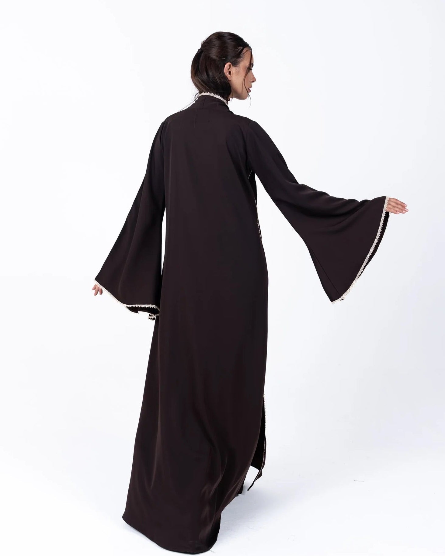CC36 - Brown Crepe Abaya - LUNA COUTURE - MIRA Y MANO