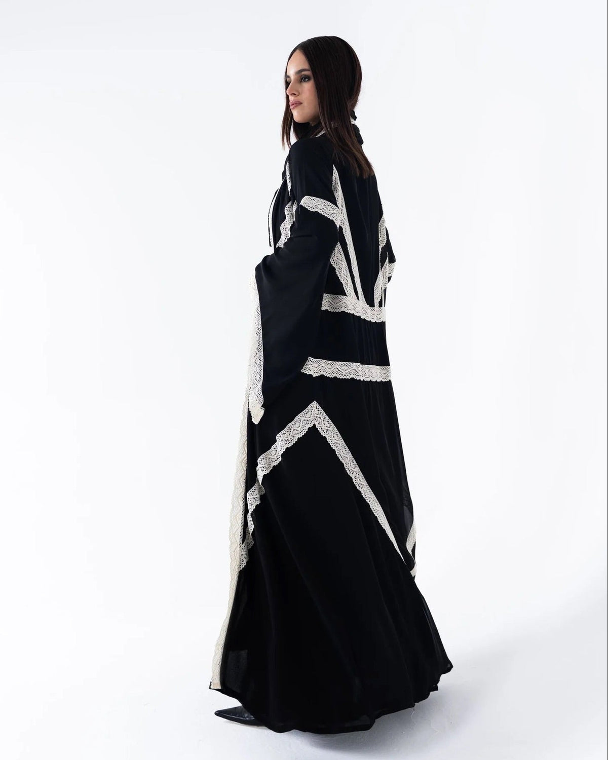 HC05 - Black Chiffon Abaya - LUNA COUTURE - MIRA Y MANO