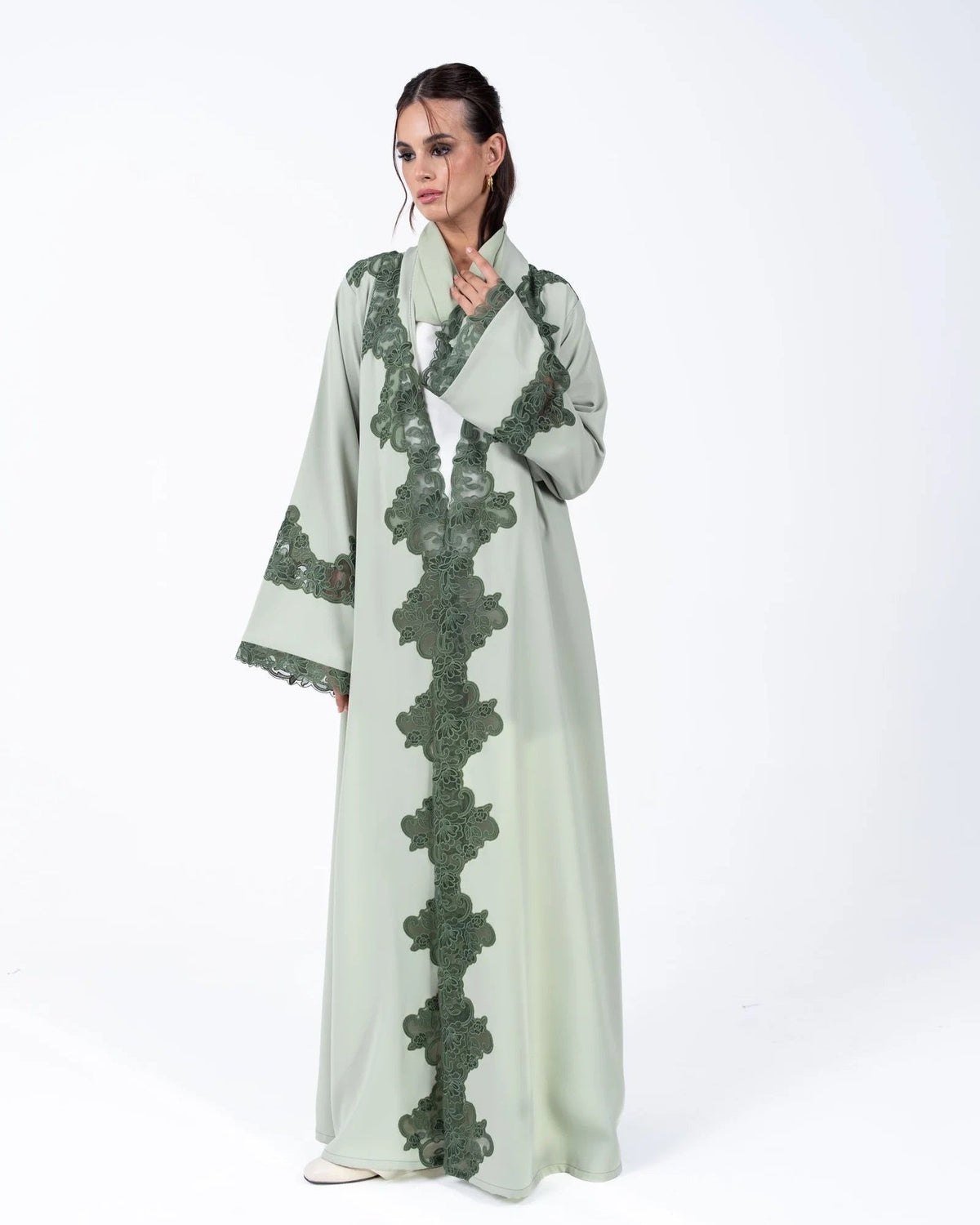 HC24 - Light Green Crepe Abaya - LUNA COUTURE - MIRA Y MANO