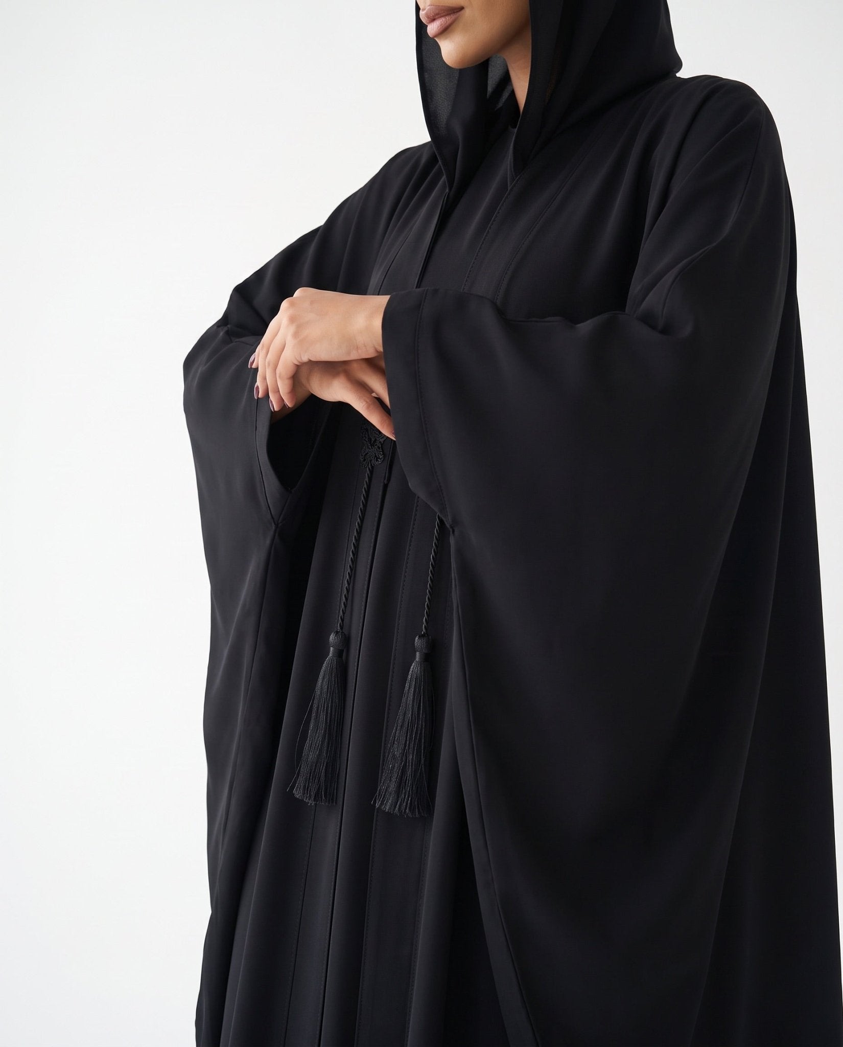 SARA ABAYA - LUNA LINE - MIRA Y MANO