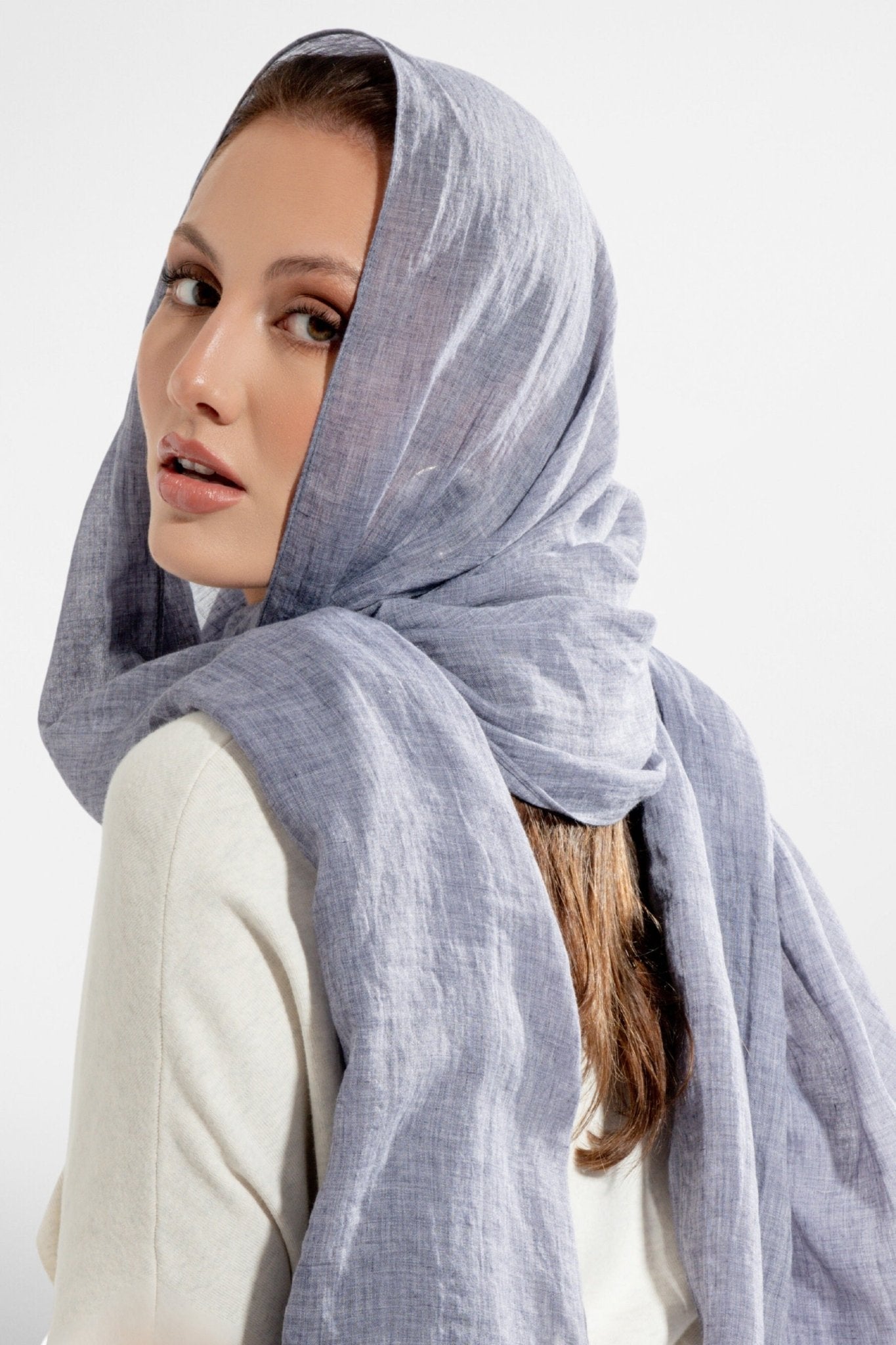 W21-66 – Dark Gray Cotton Scarf - MAHA GHALAYINI - MIRA Y MANO