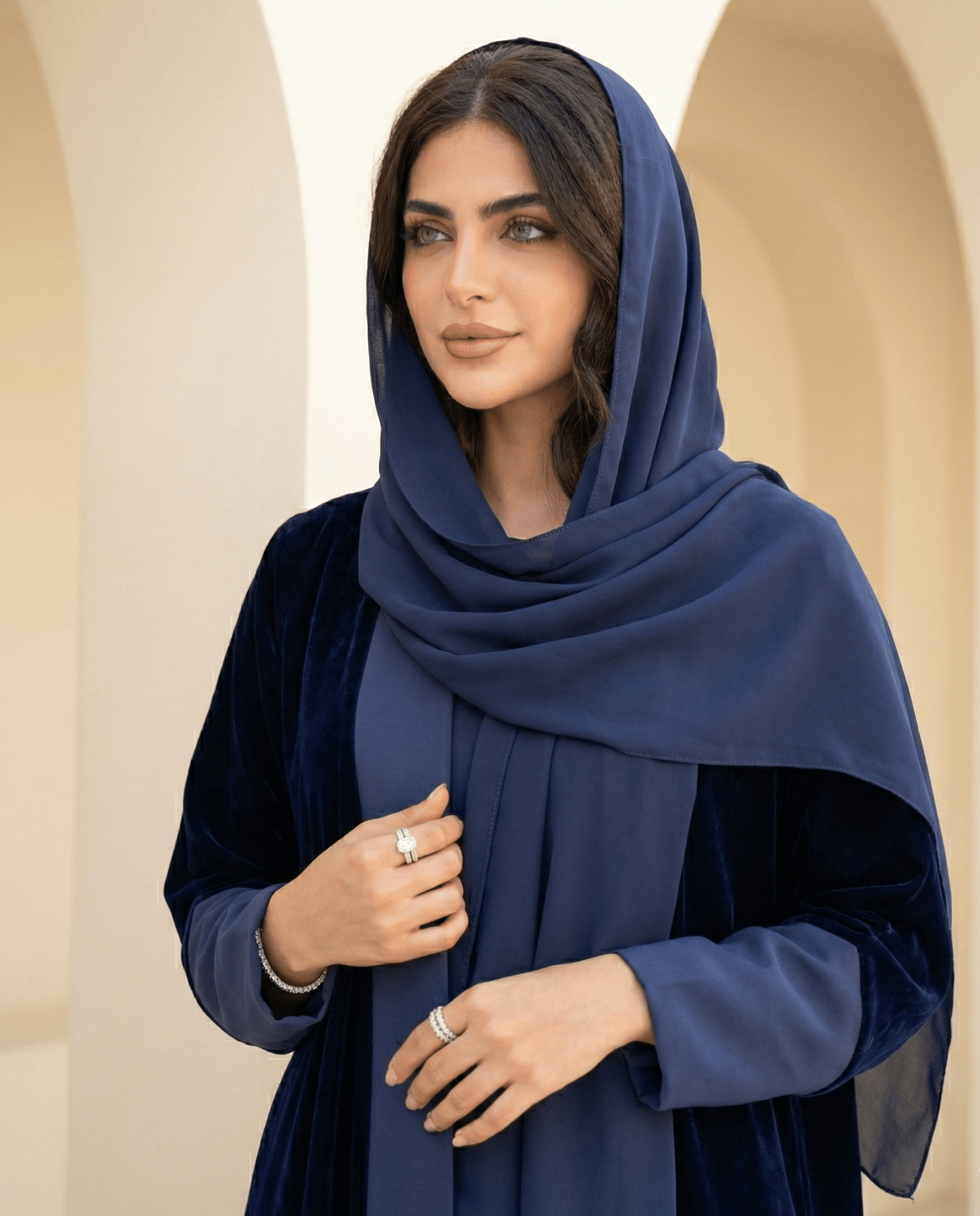 ALNOUD NAVY ABAYA - MAISON ARABELLE - MIRA Y MANO