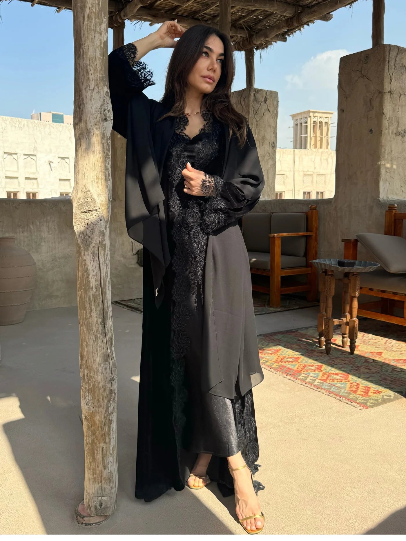 CAMELIA BLACK2 ABAYA - MAISON ARABELLE - MIRA Y MANO