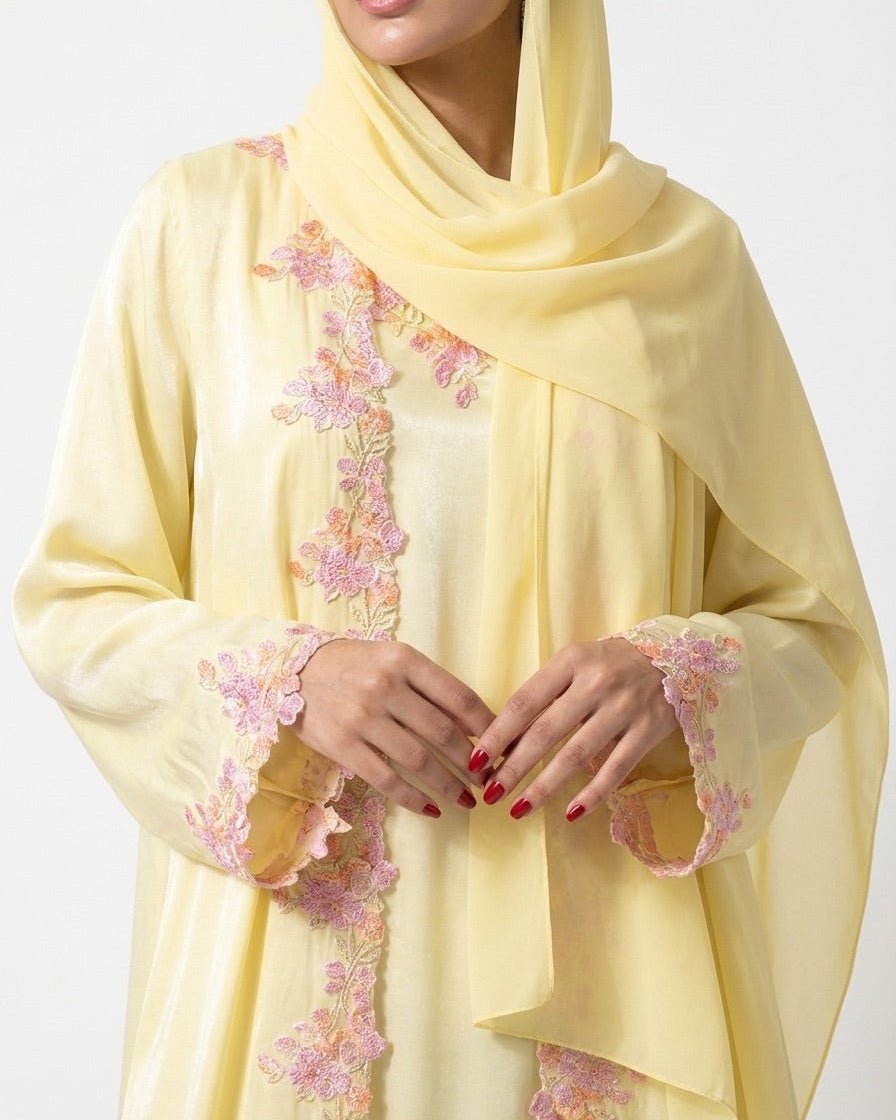 LARA YELLOW ABAYA SET - MAISON ARABELLE - MIRA Y MANO