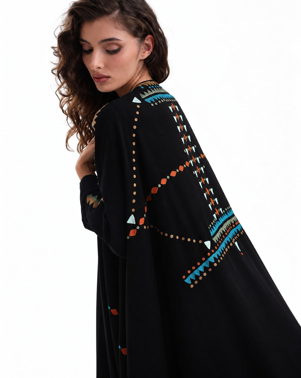 F26 A B4 - Black Crepe Abaya - MAISOON - MIRA Y MANO