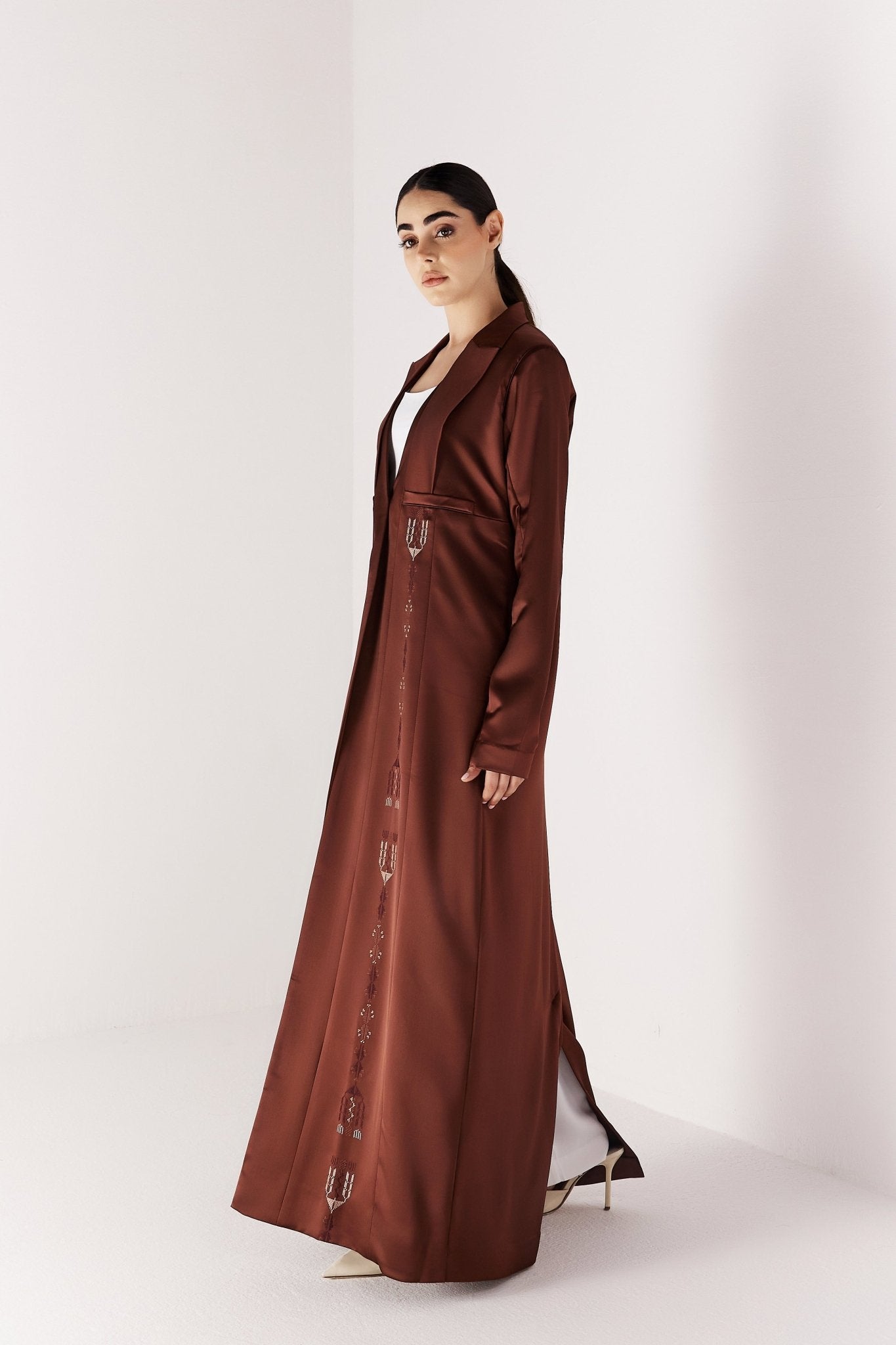 LORI - BR ABAYA - MEDD - MIRA Y MANO